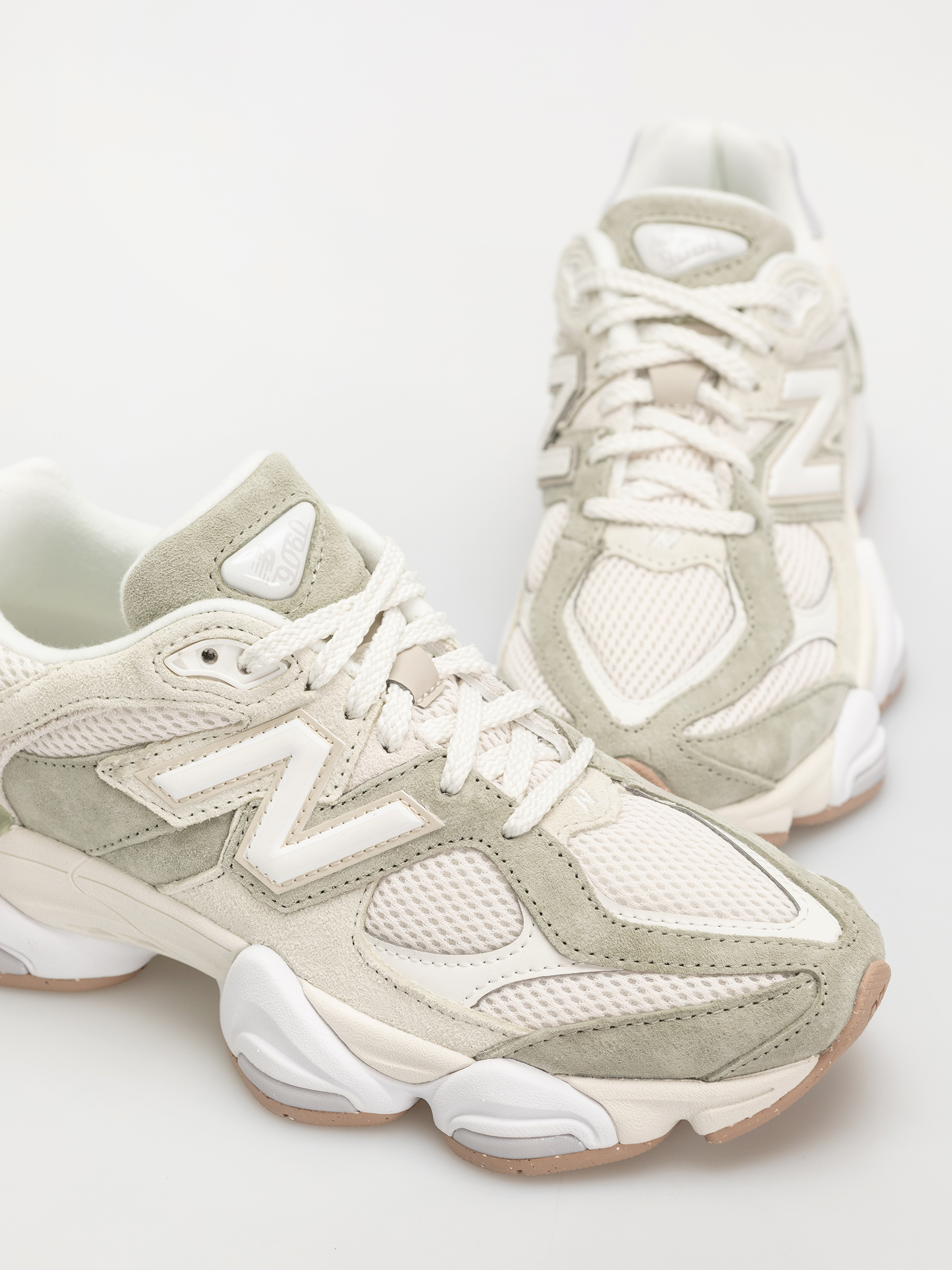 Pantofi New Balance 9060 (garter snake)