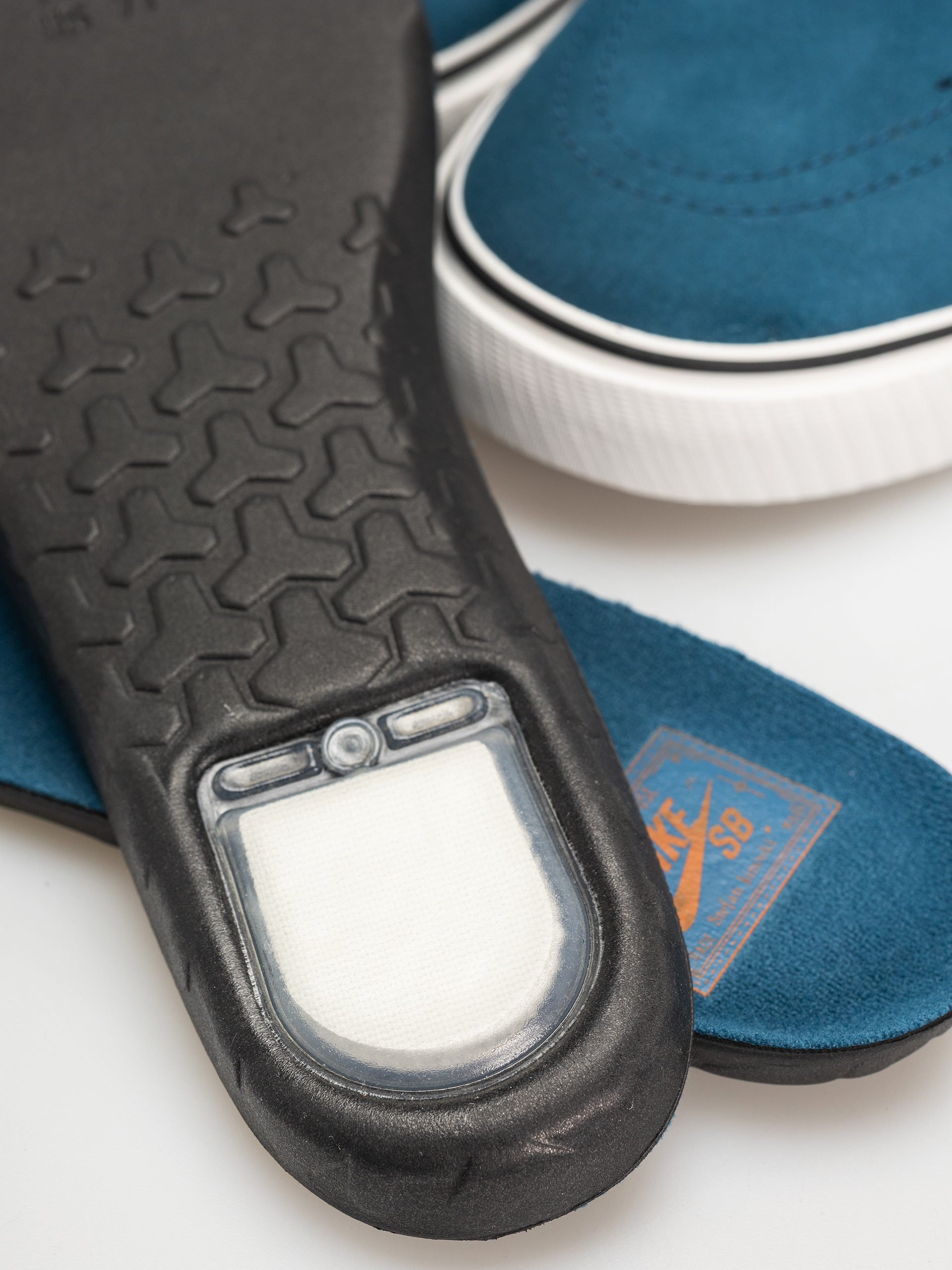 Pantofi Nike SB Zoom Janoski Og+ (blue force/campfire orange blue force)