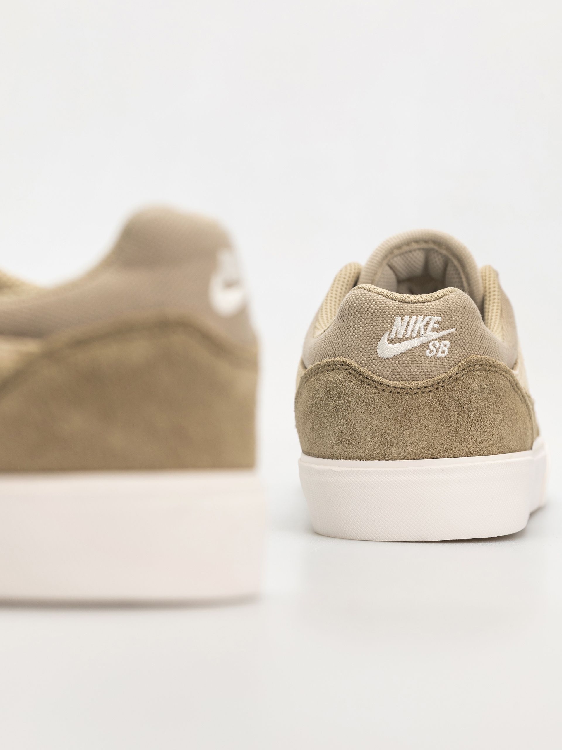 Pantofi Nike SB Malor (lt khaki/pale ivory neutral olive)