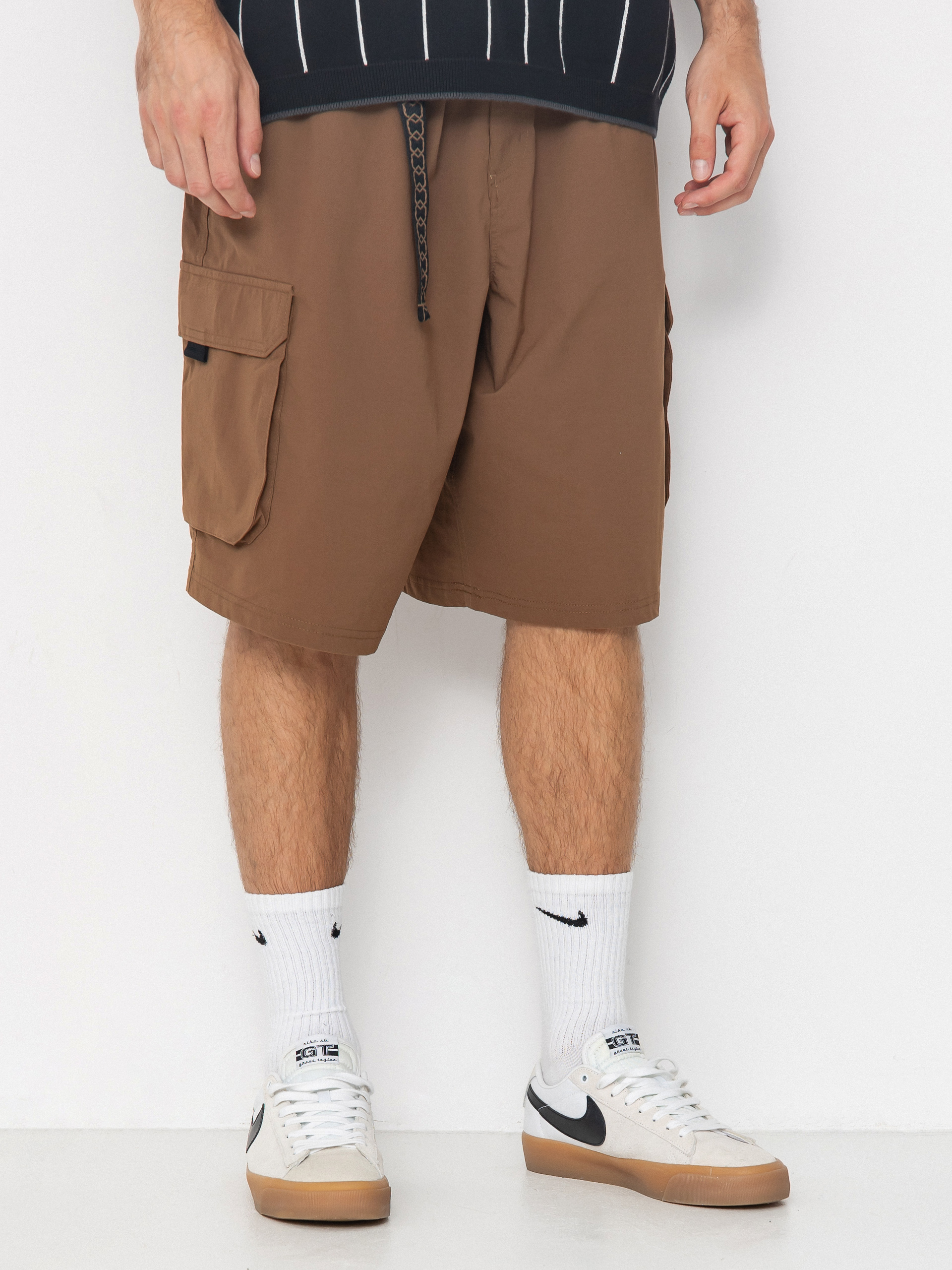 Pantaloni scurți Nike SB Kearny Cargo (mosswood brown/white)