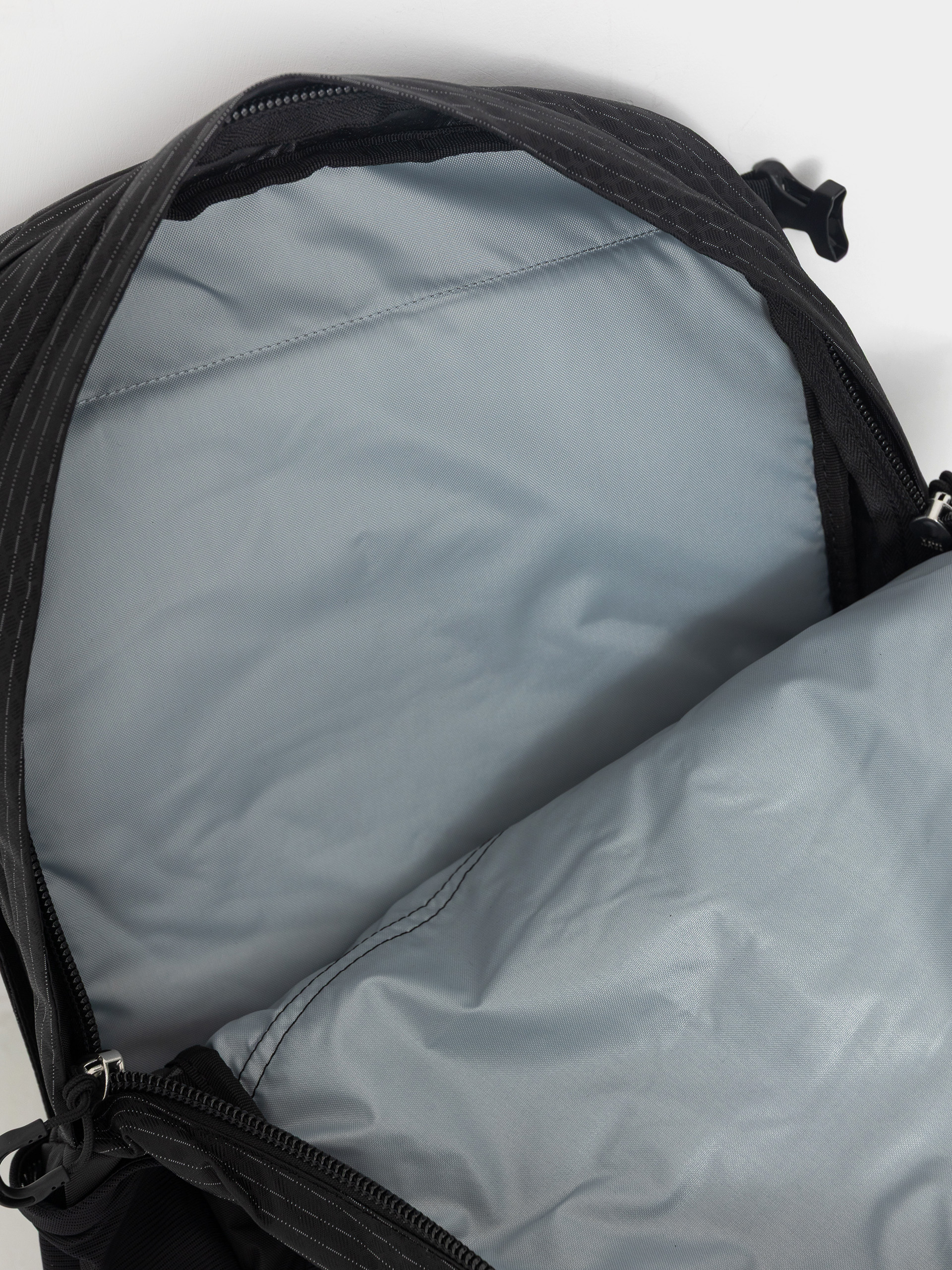 Rucsac Osprey Nebula (black)