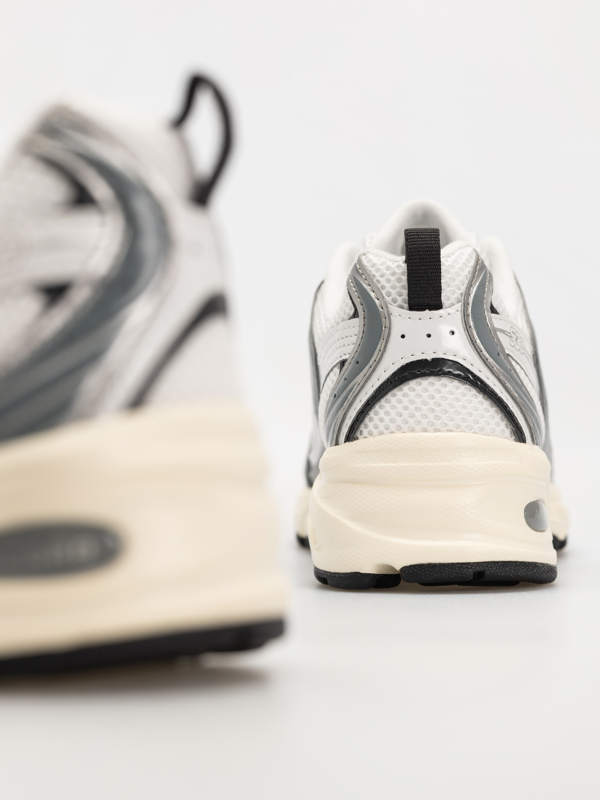 Pantofi New Balance 530 (silver metallic)