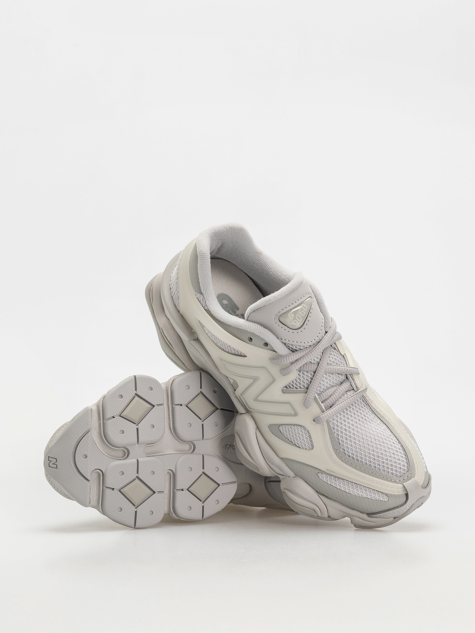 Pantofi New Balance 9060 (raincloud)