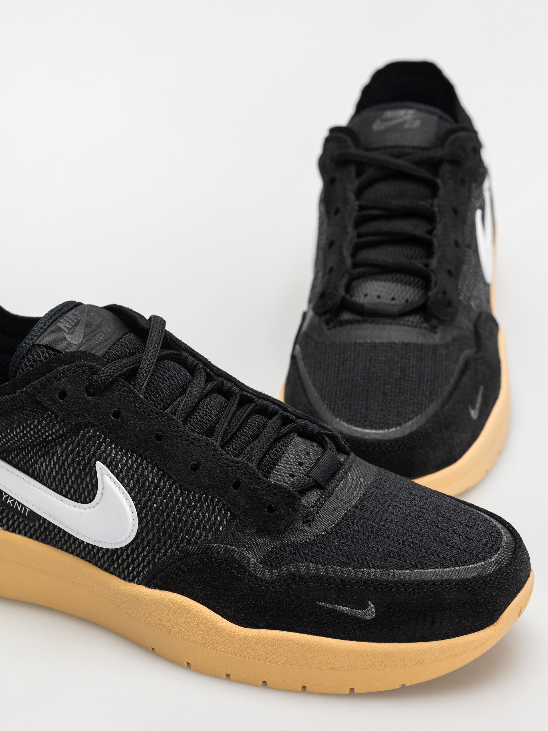 Pantofi Nike SB Ps8 (black/white anthracite gum yellow)