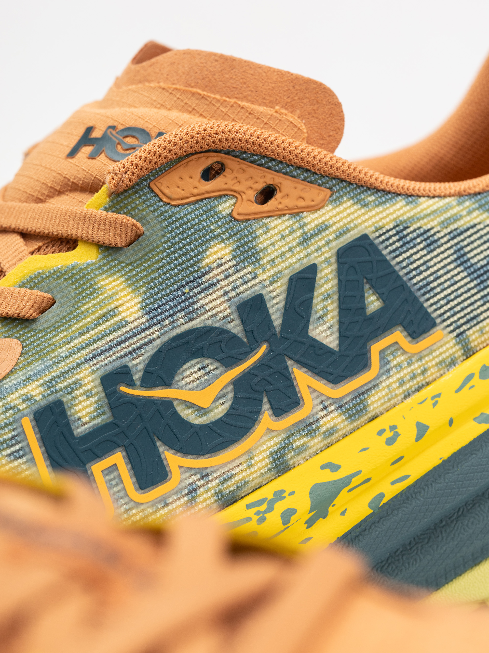 Pantofi Hoka Speedgoat 6 (terra cotta/mountain fog)