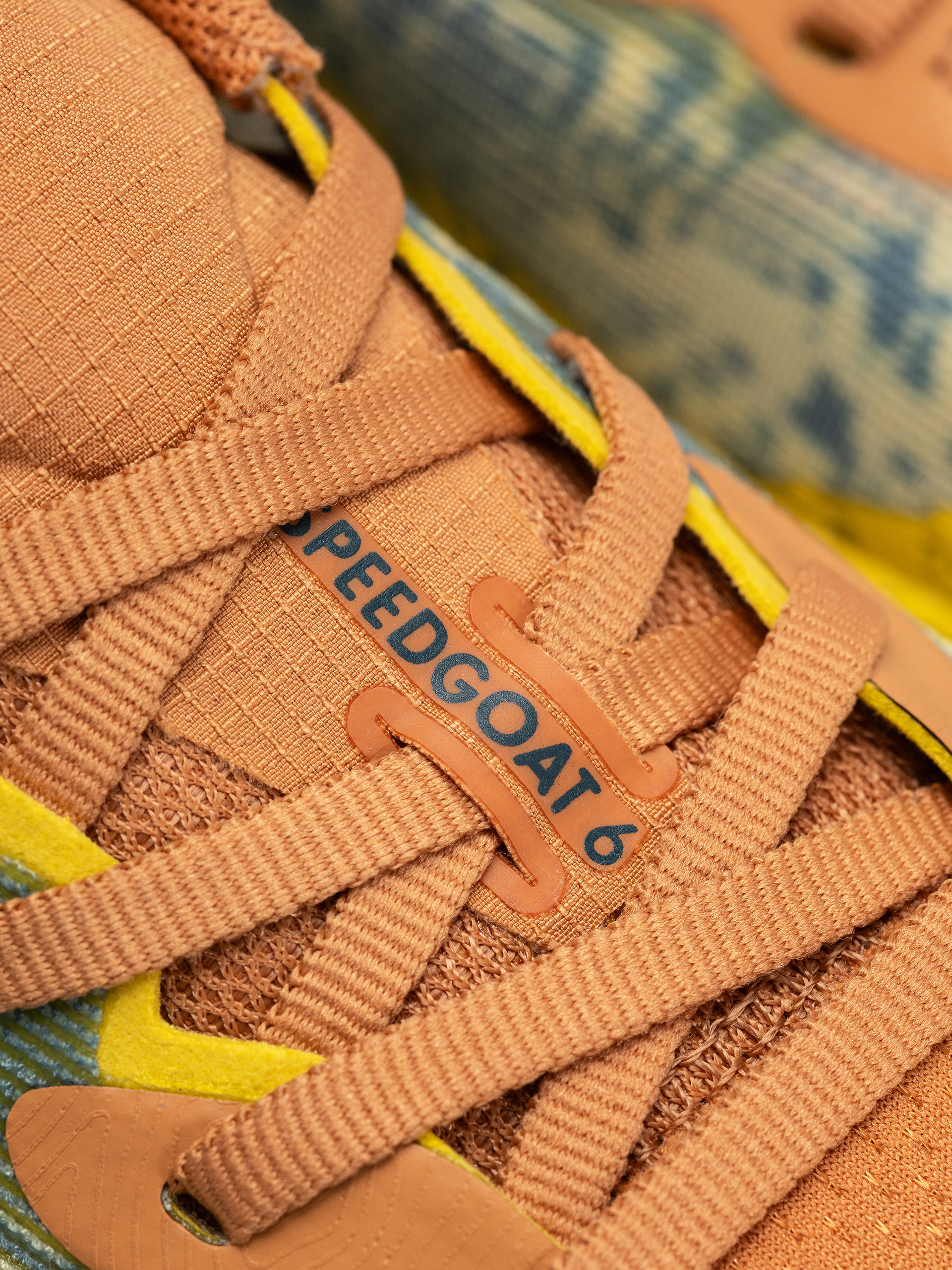 Pantofi Hoka Speedgoat 6 (terra cotta/mountain fog)