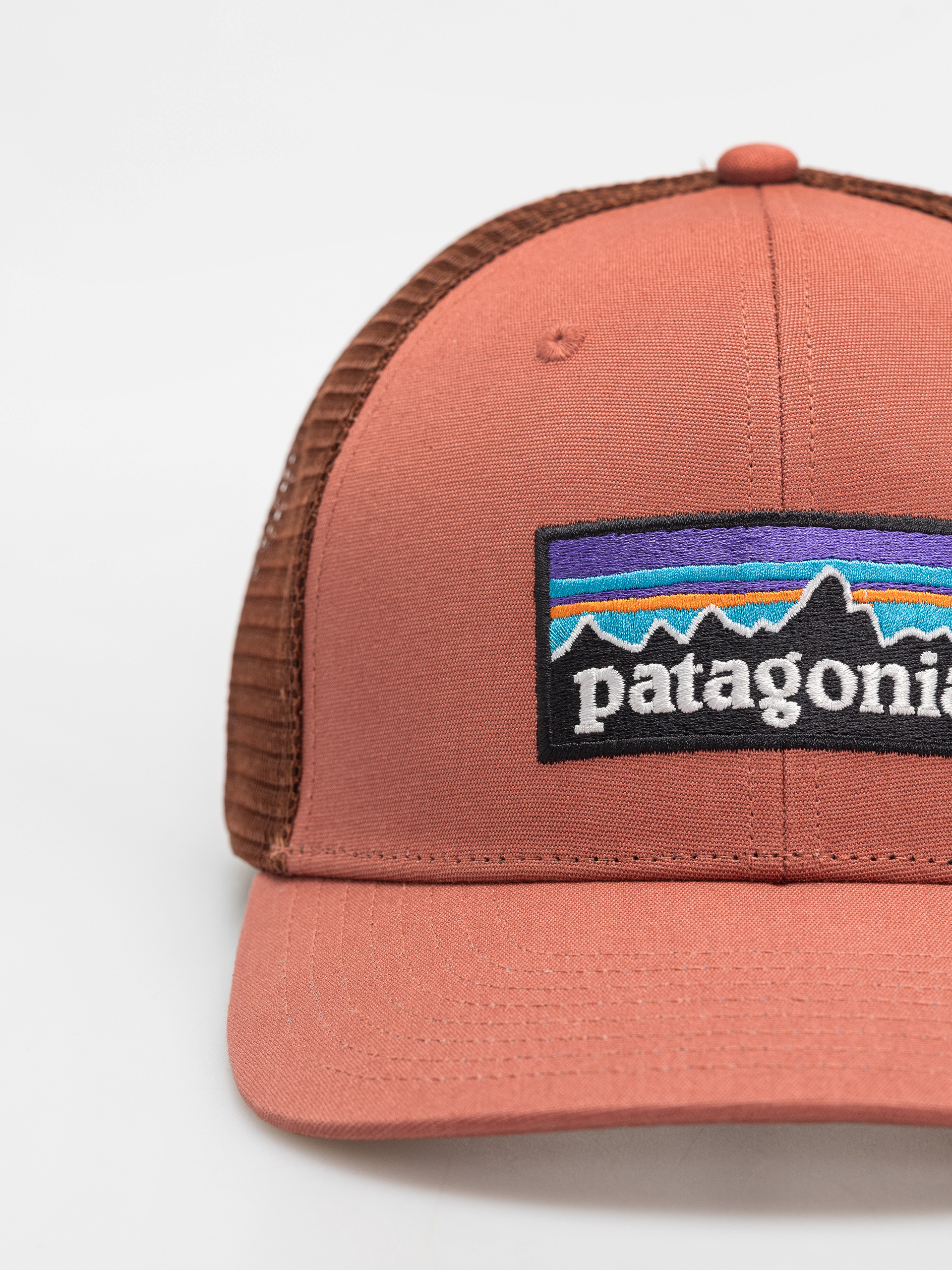 Șapcă Patagonia P 6 Logo Trucker (potters red)