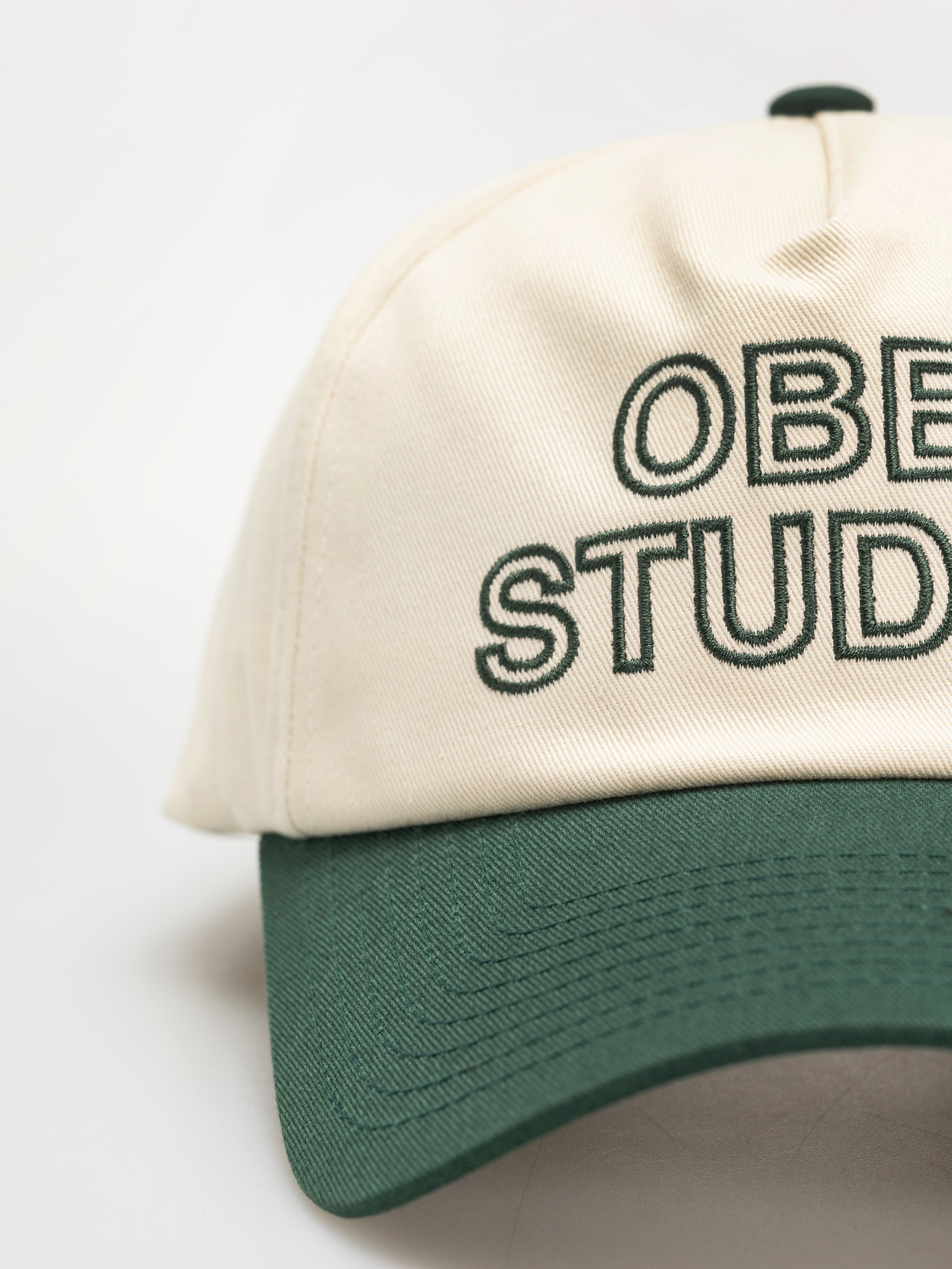 Șapcă OBEY Obey Studios 5 Panel Strapback (unbleached multi)