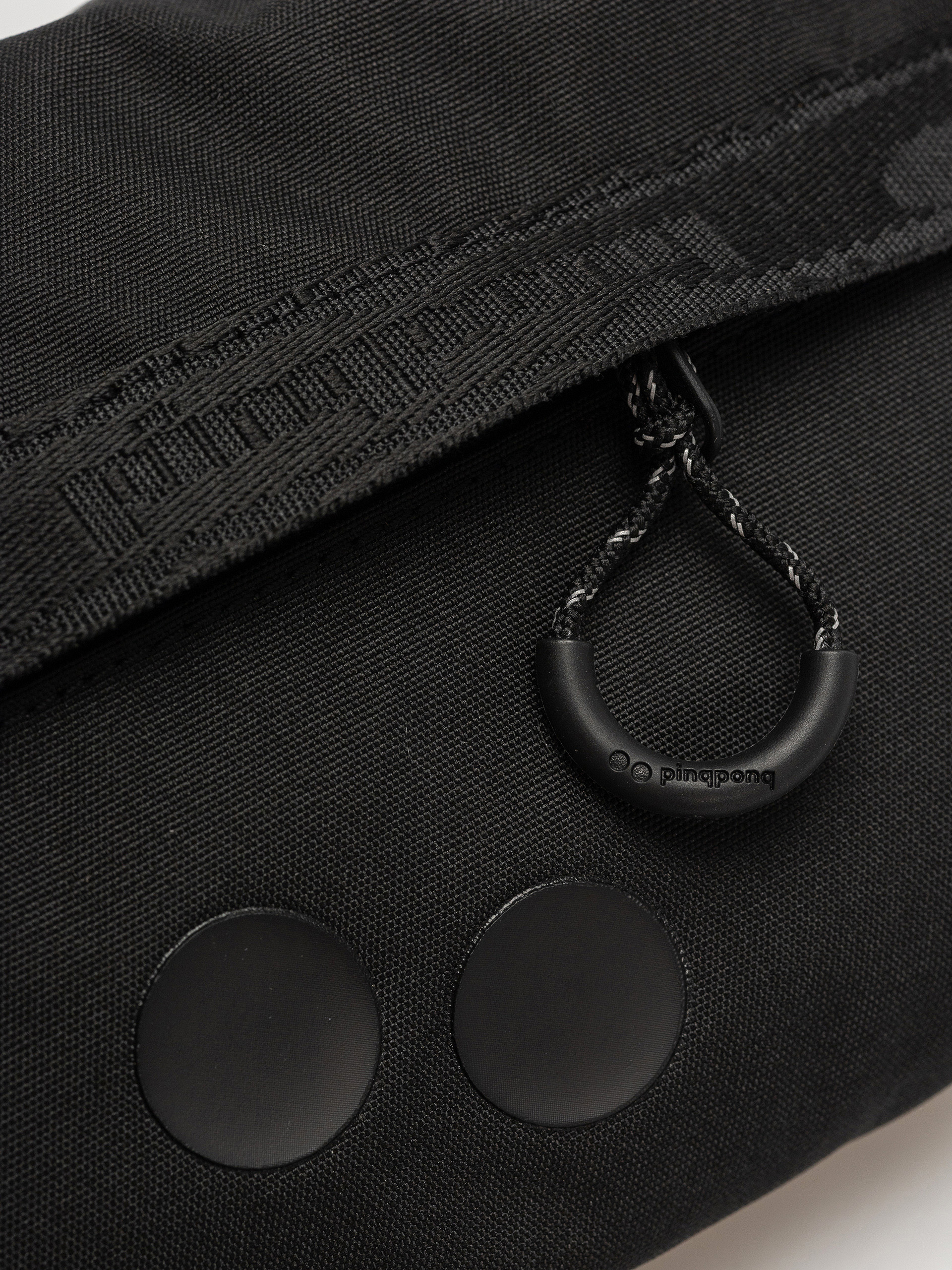 Borsetă de brâu PinqPonq Brik (rooted black)