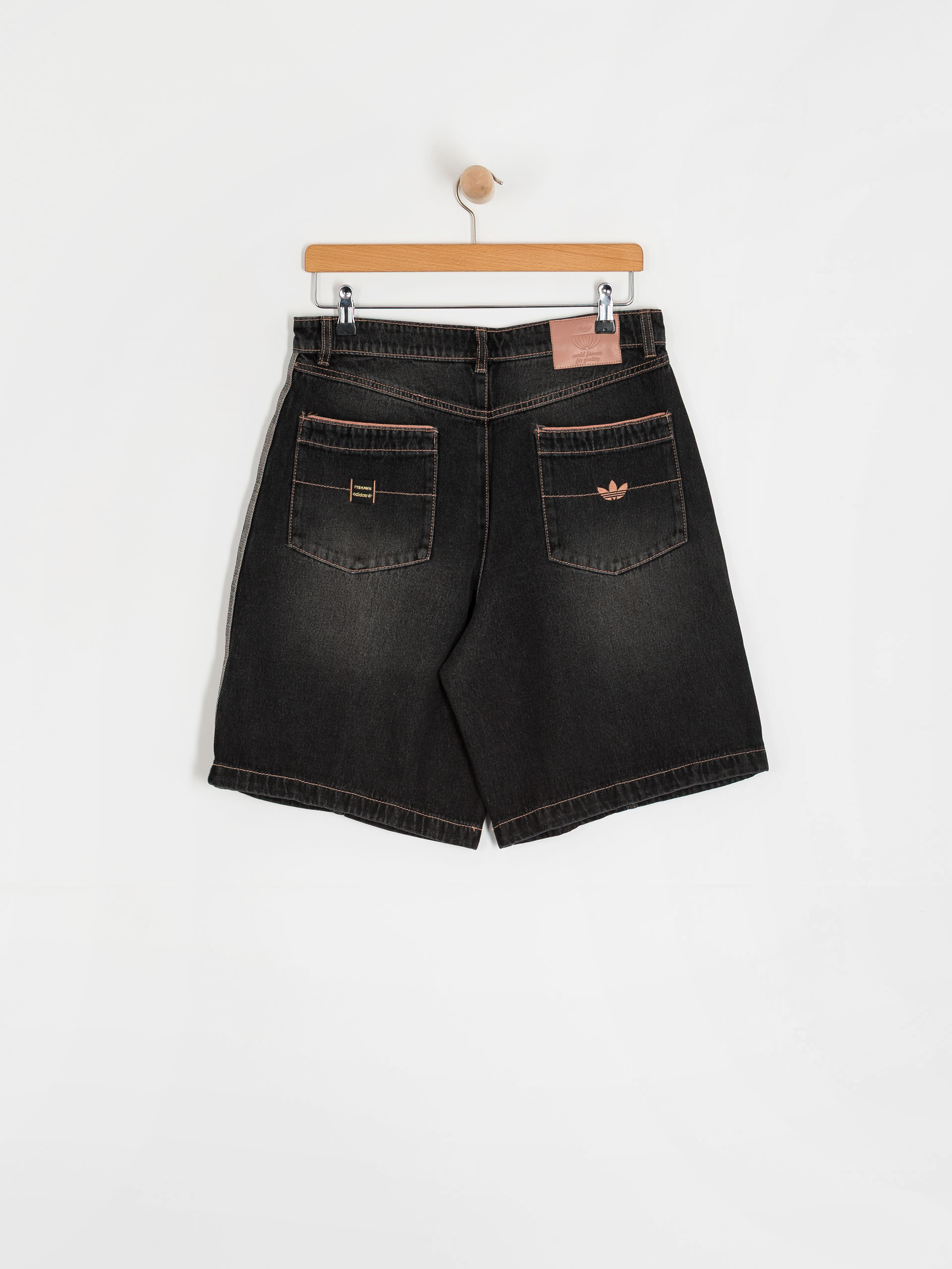 Pantaloni scurți adidas Tyshawn (black)