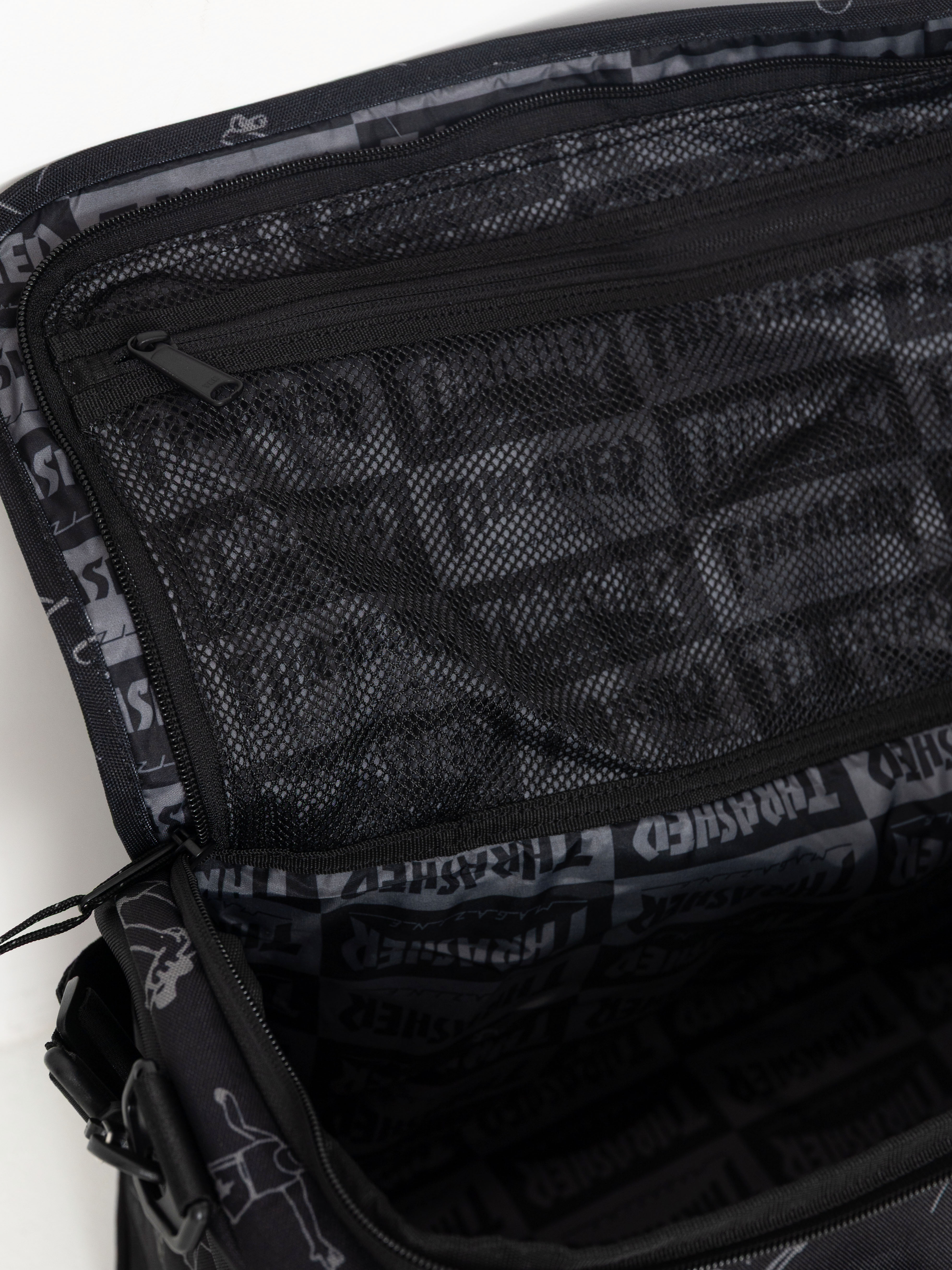 Geantă Herschel Supply Co. X Thrasher Gonz Heritage Skate Duffle (black)