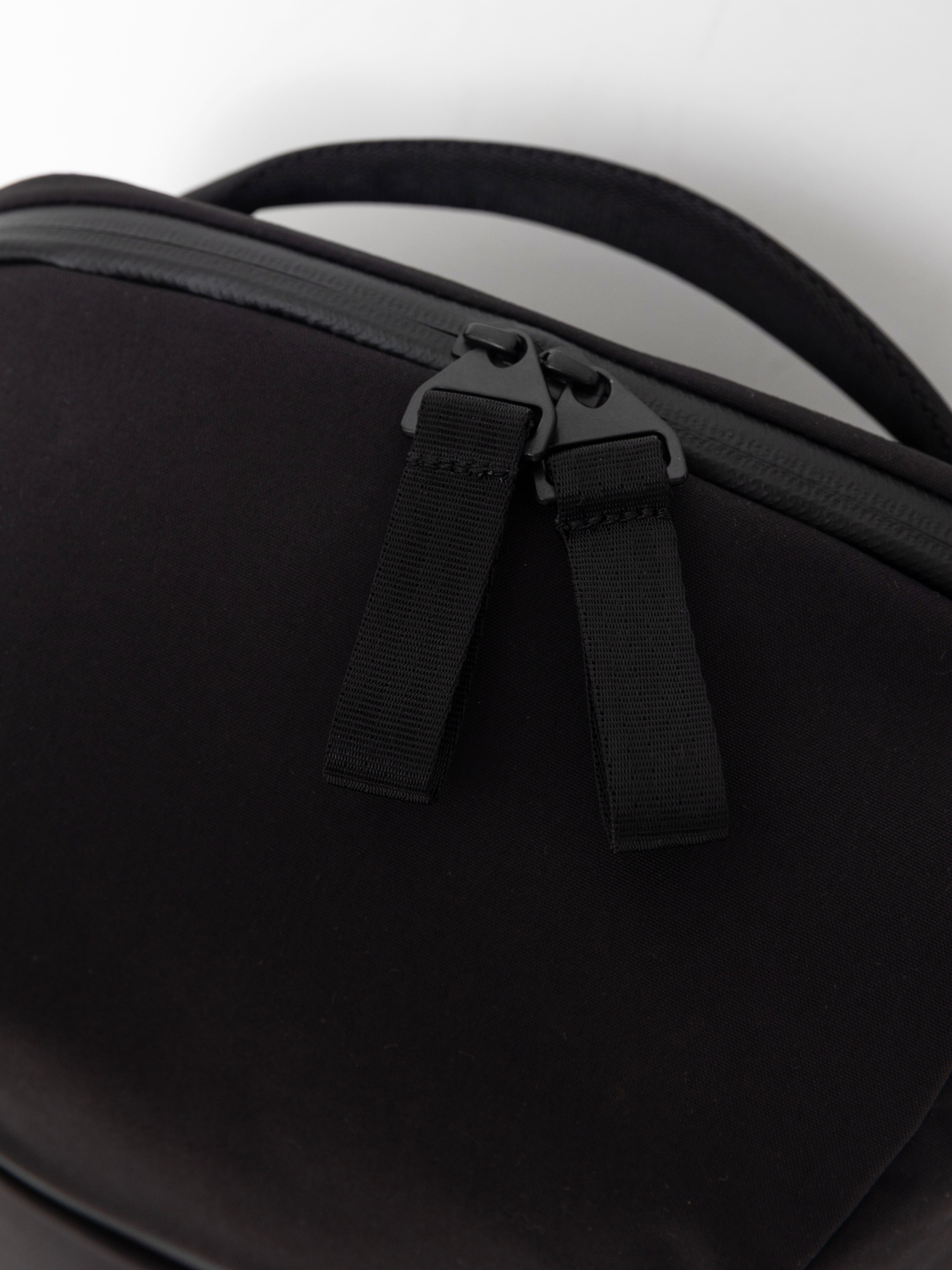 Rucsac PinqPonq Kontor (solid black)