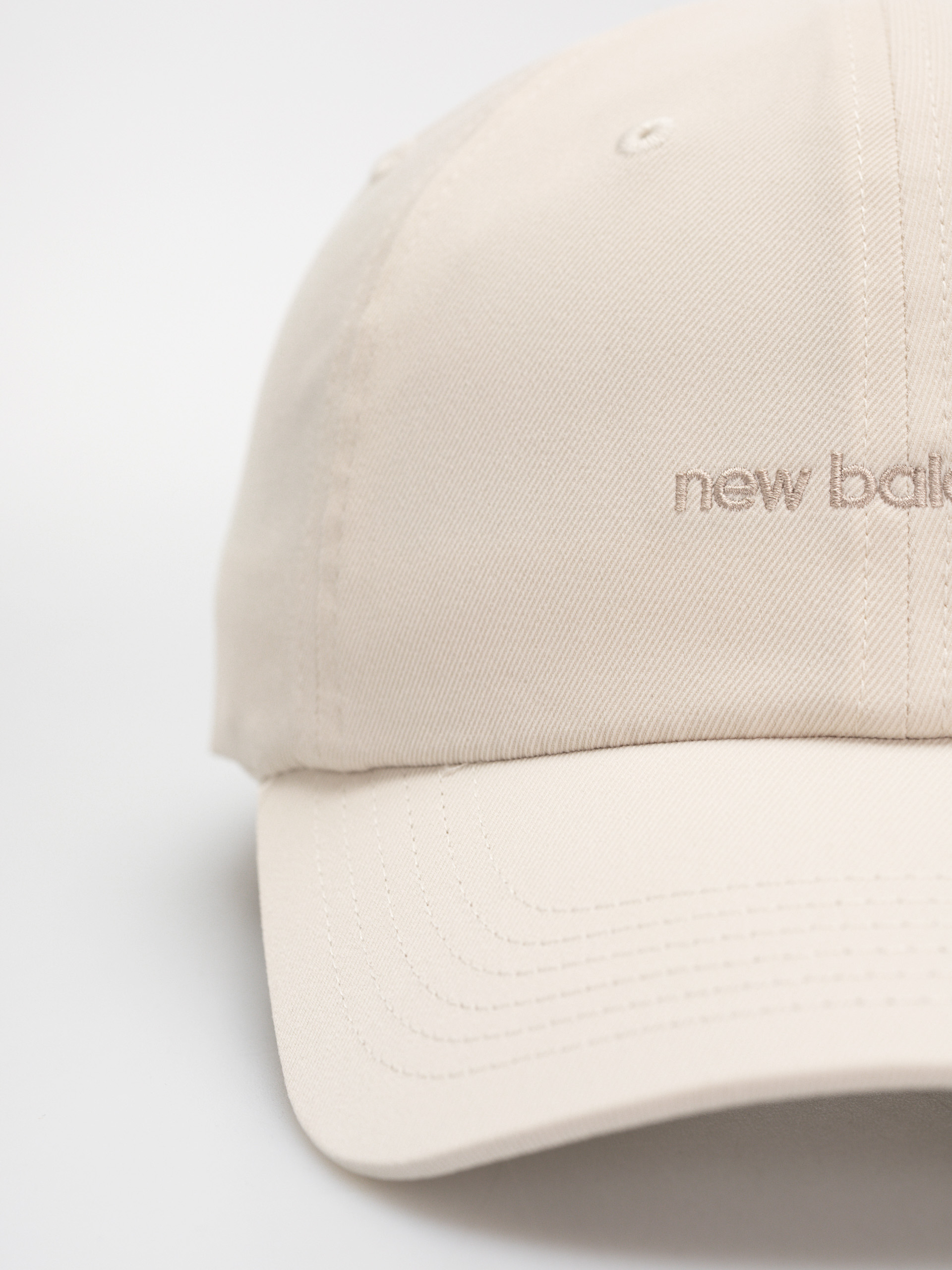 Șapcă New Balance 6 Panel Linear Logo Wmn (beige)