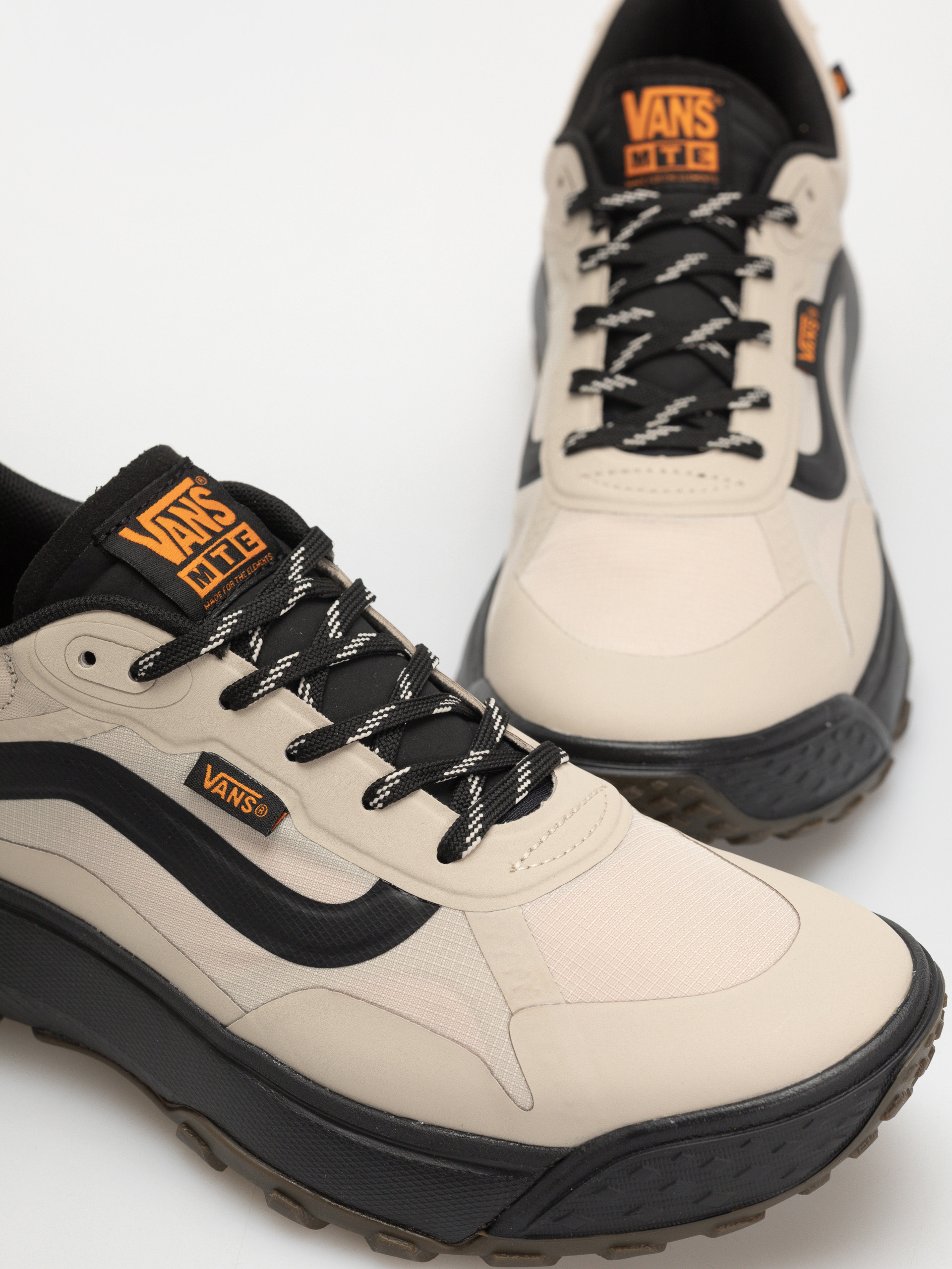 Pantofi Vans Mte Crosspath (light brown)