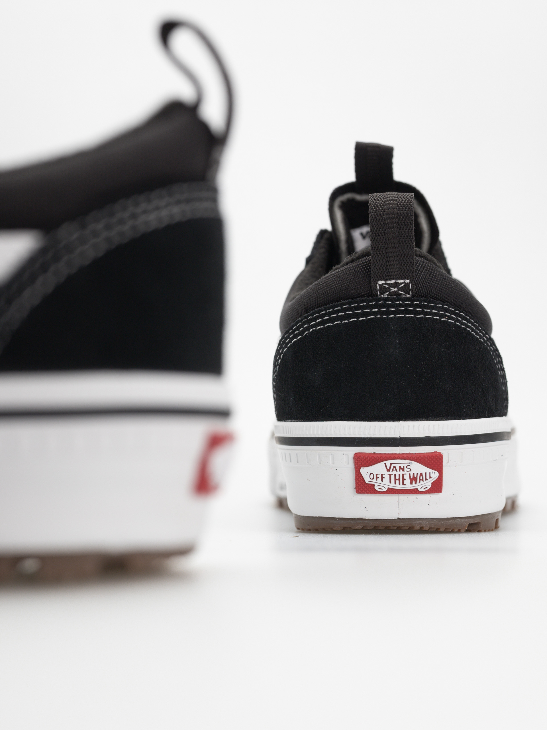 Pantofi Vans Mte Old Skool Waterproof Insulated (black/white)