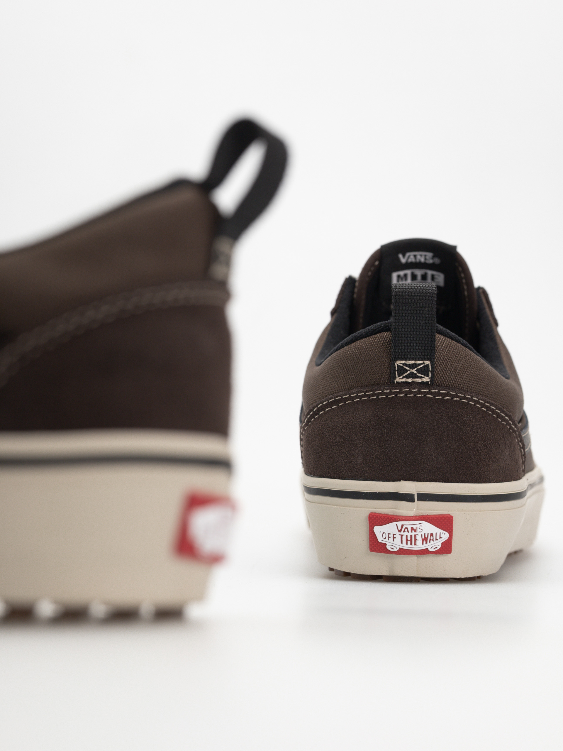 Pantofi Vans Mte Old Skool Insulated (brown)