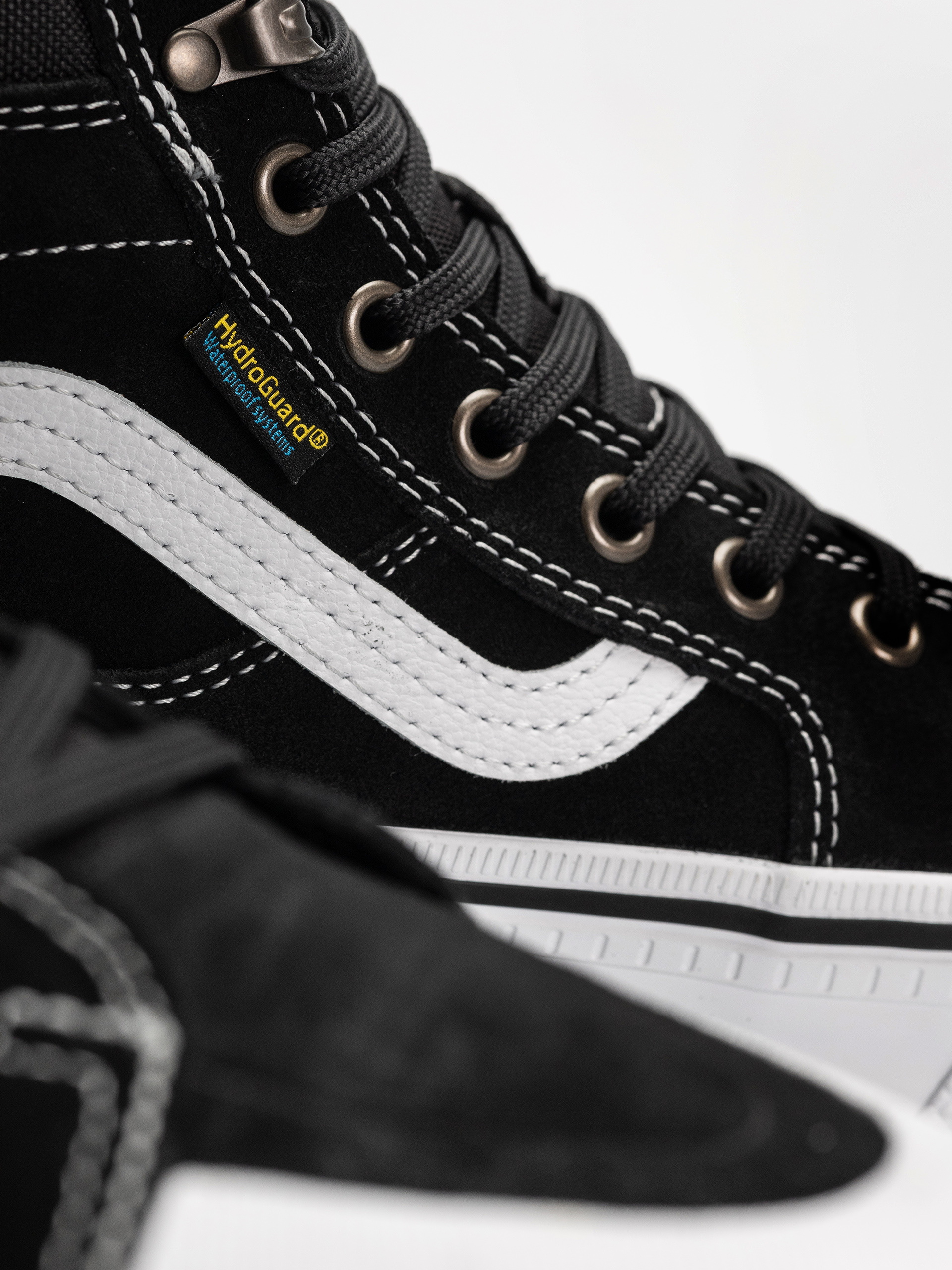 Pantofi Vans Mte Sk8 Hi Waterproof Insulated (black/white)