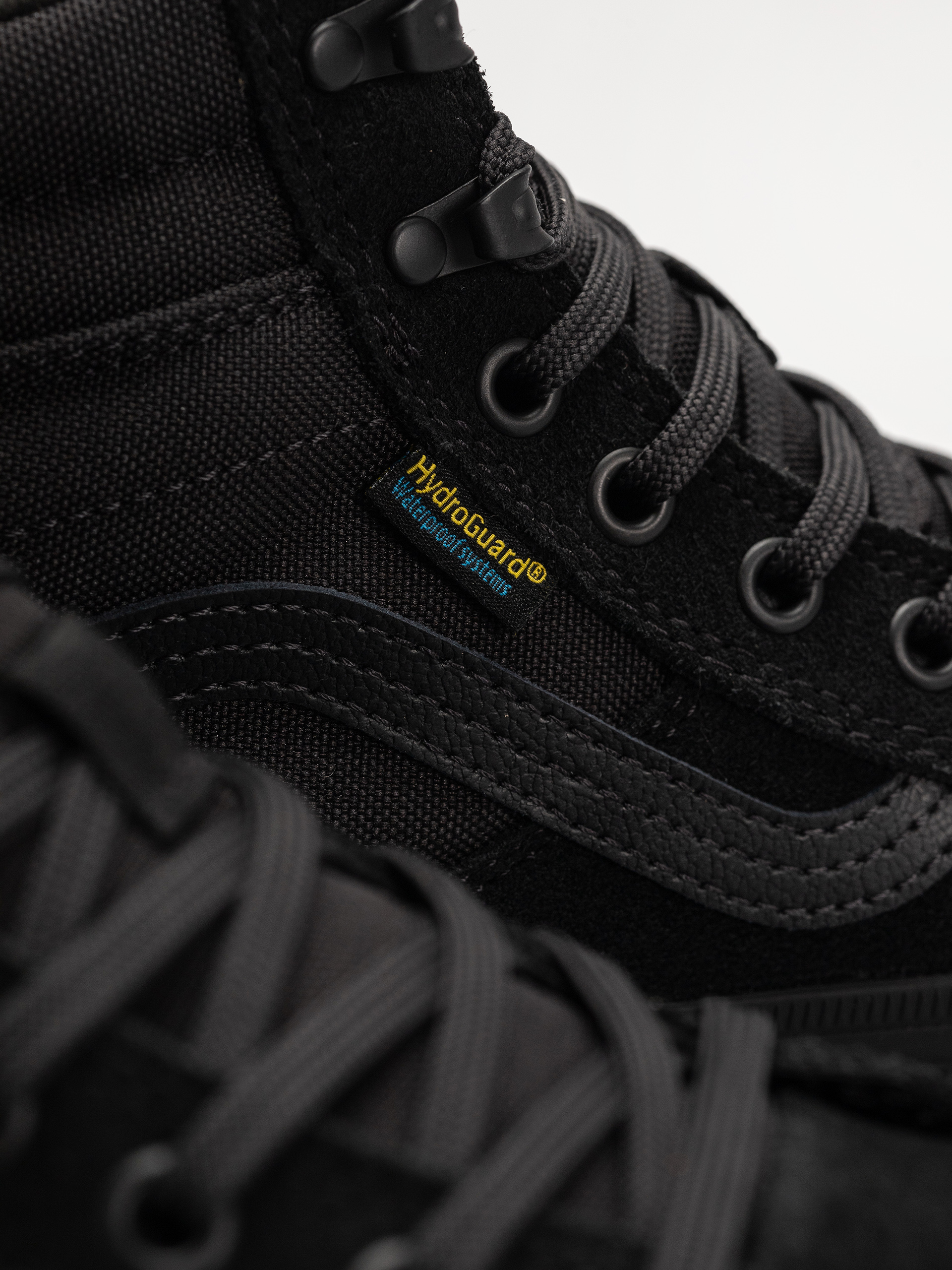 Pantofi Vans Mte Sk8 Hi Waterproof Insulated (black/black)