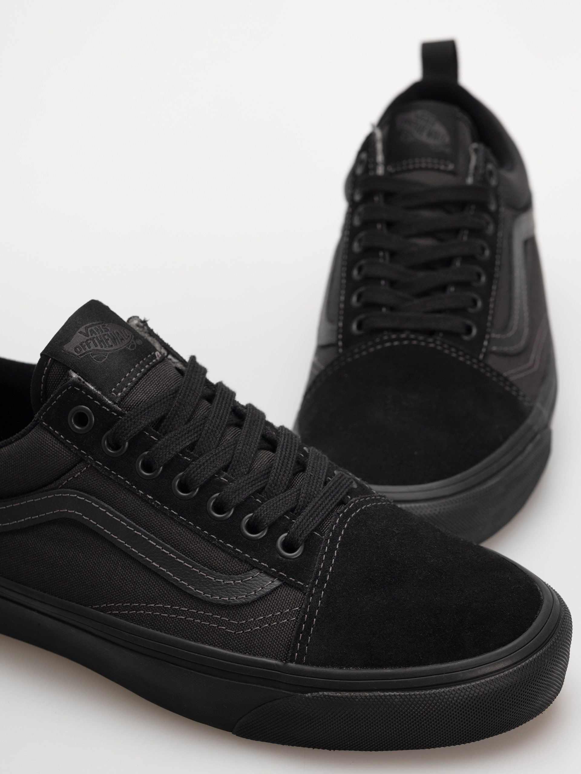 Pantofi Vans Mte Old Skool Insulated (black/black)