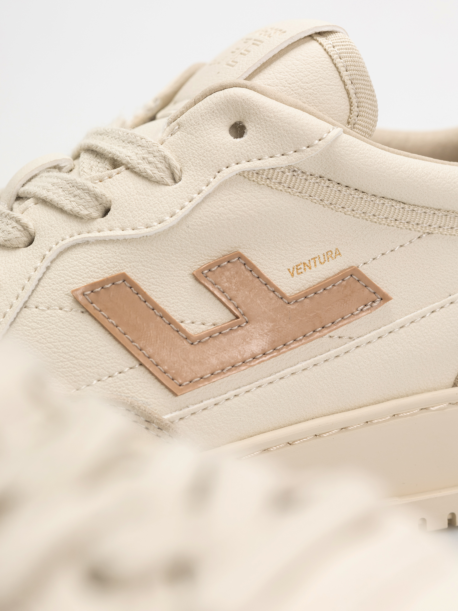 Pantofi Flamingos Life Ventura (brush cream)