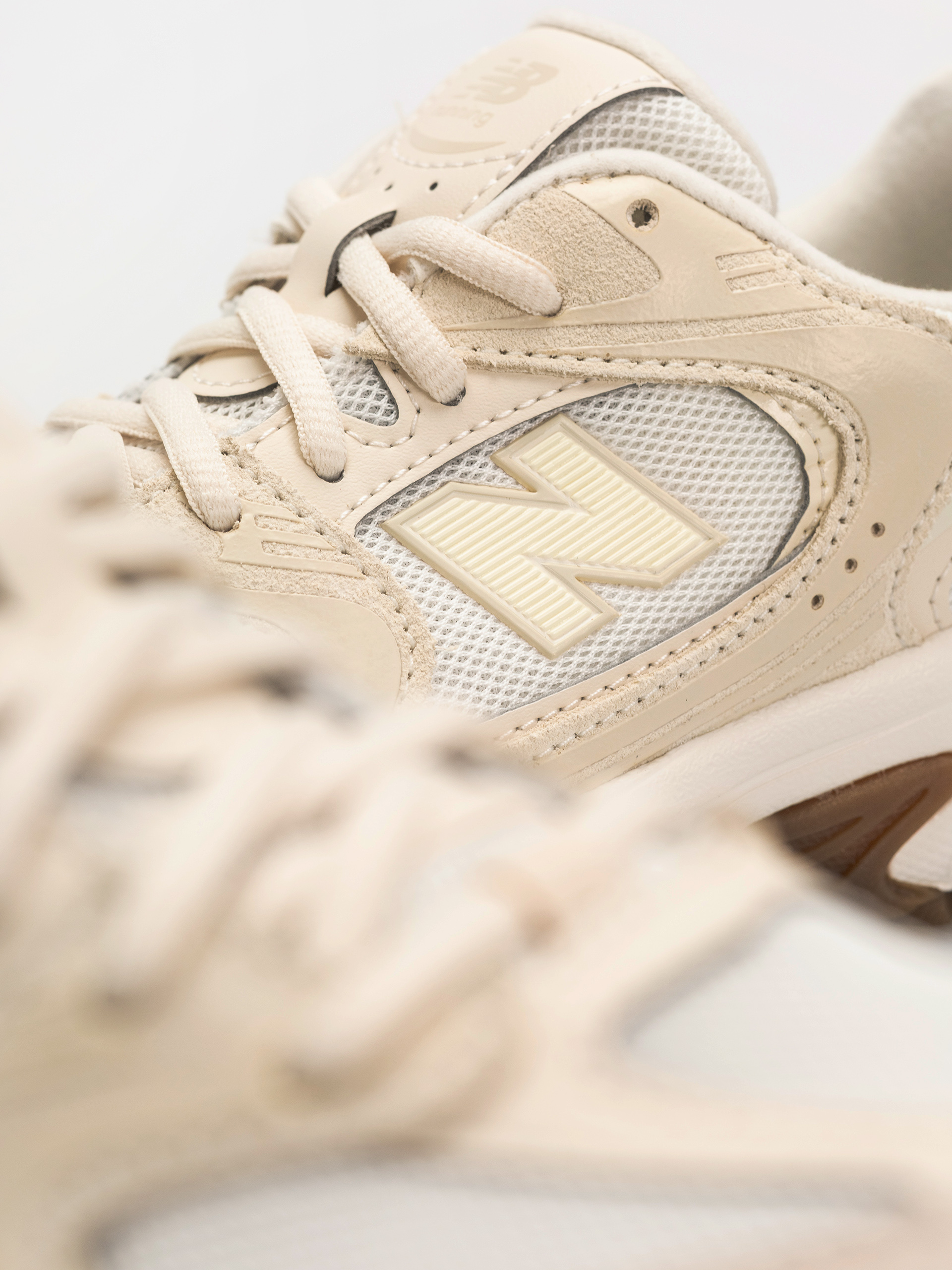 Pantofi New Balance 530 JR (bisque)