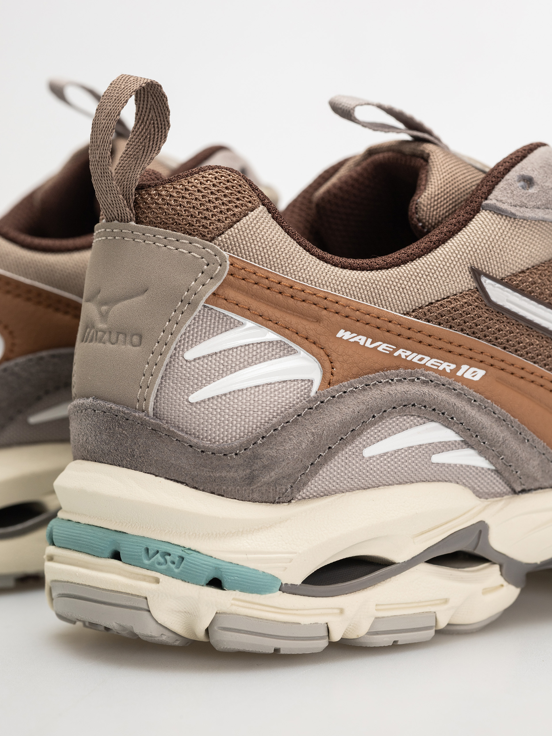 Pantofi Mizuno Wave Rider 10 - maro (fossil/white/thrush)