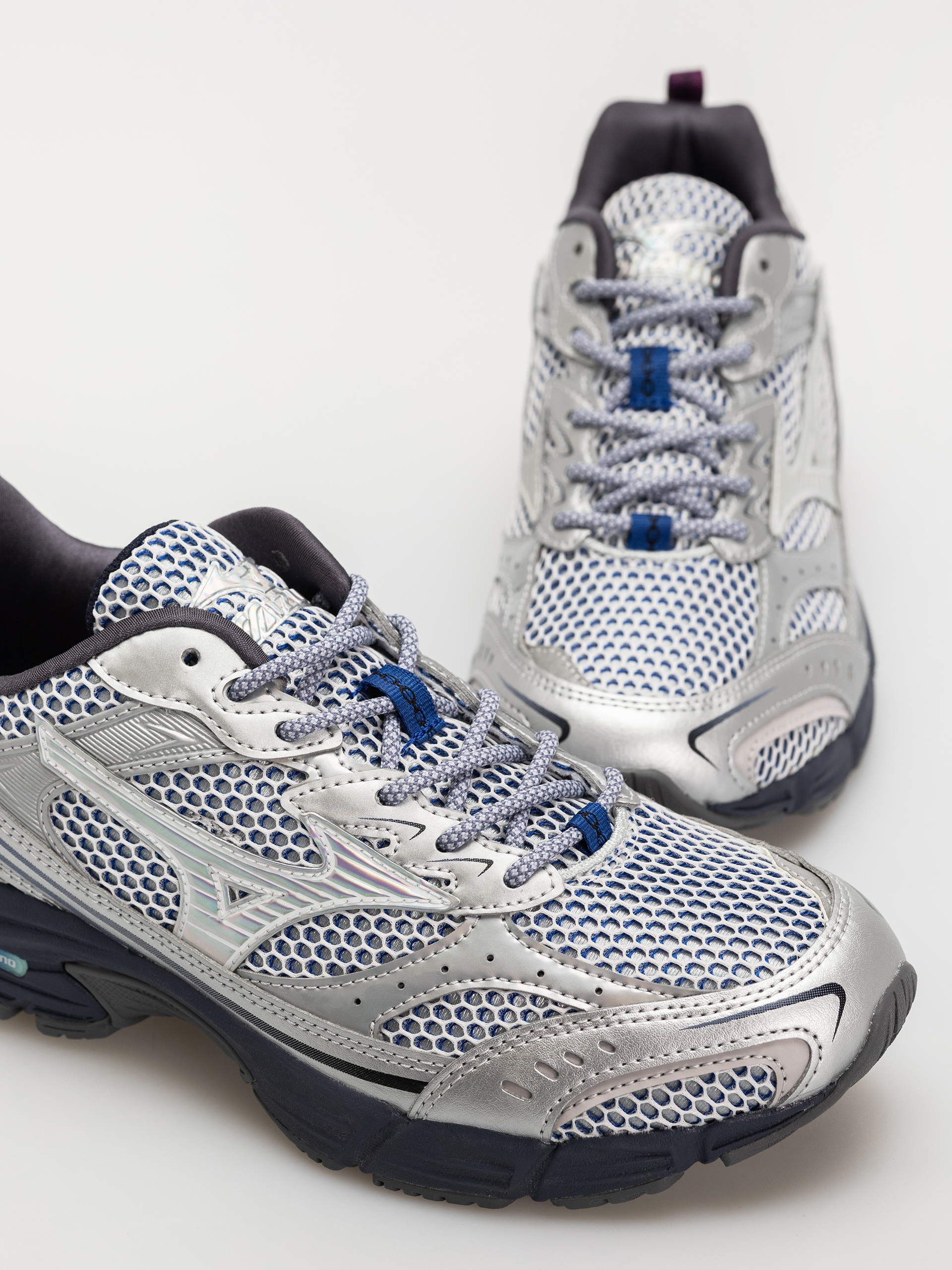 Pantofi Mizuno MXR (silver/silver/nimbus cloud)