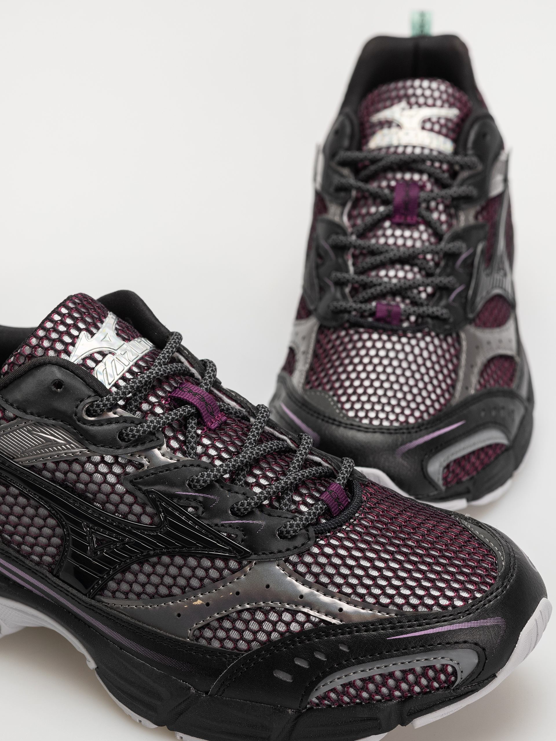 Pantofi Mizuno MXR (black/black/valerian)
