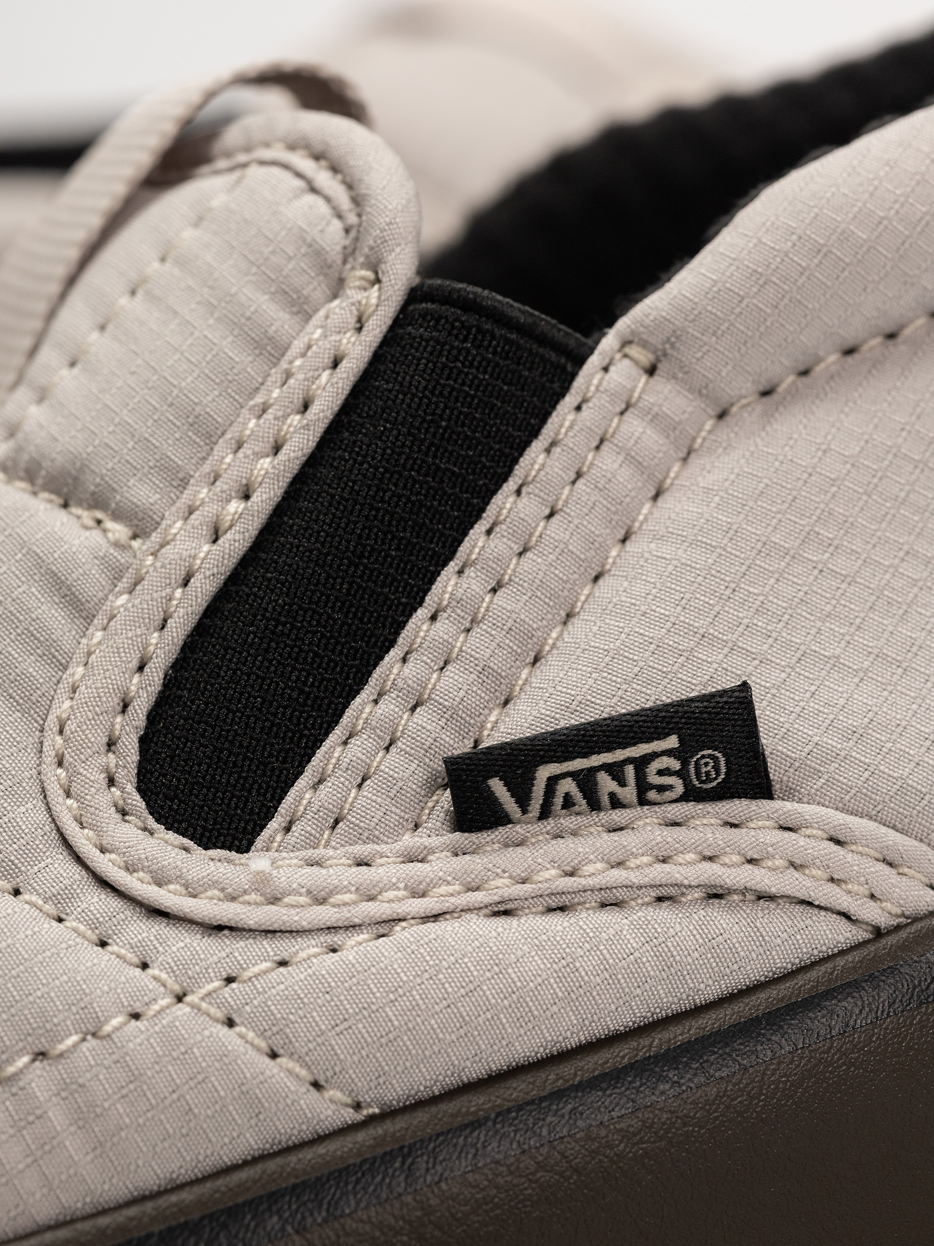 Pantofi Vans Mte Snow Lodge Slipper Mid (oatmeal/gum)