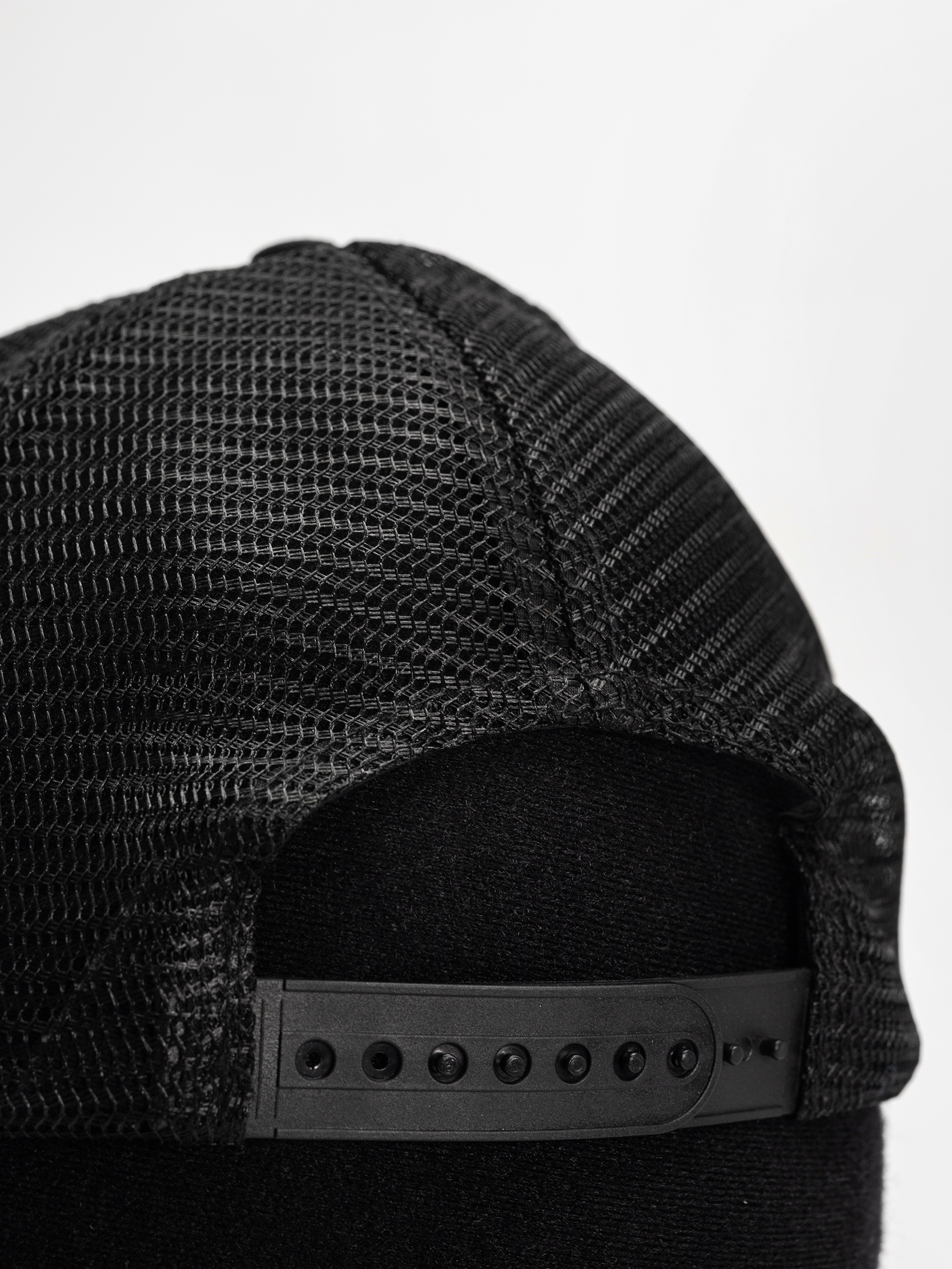 Șapcă Santa Cruz Natas SC Panther Meshback (white/black)