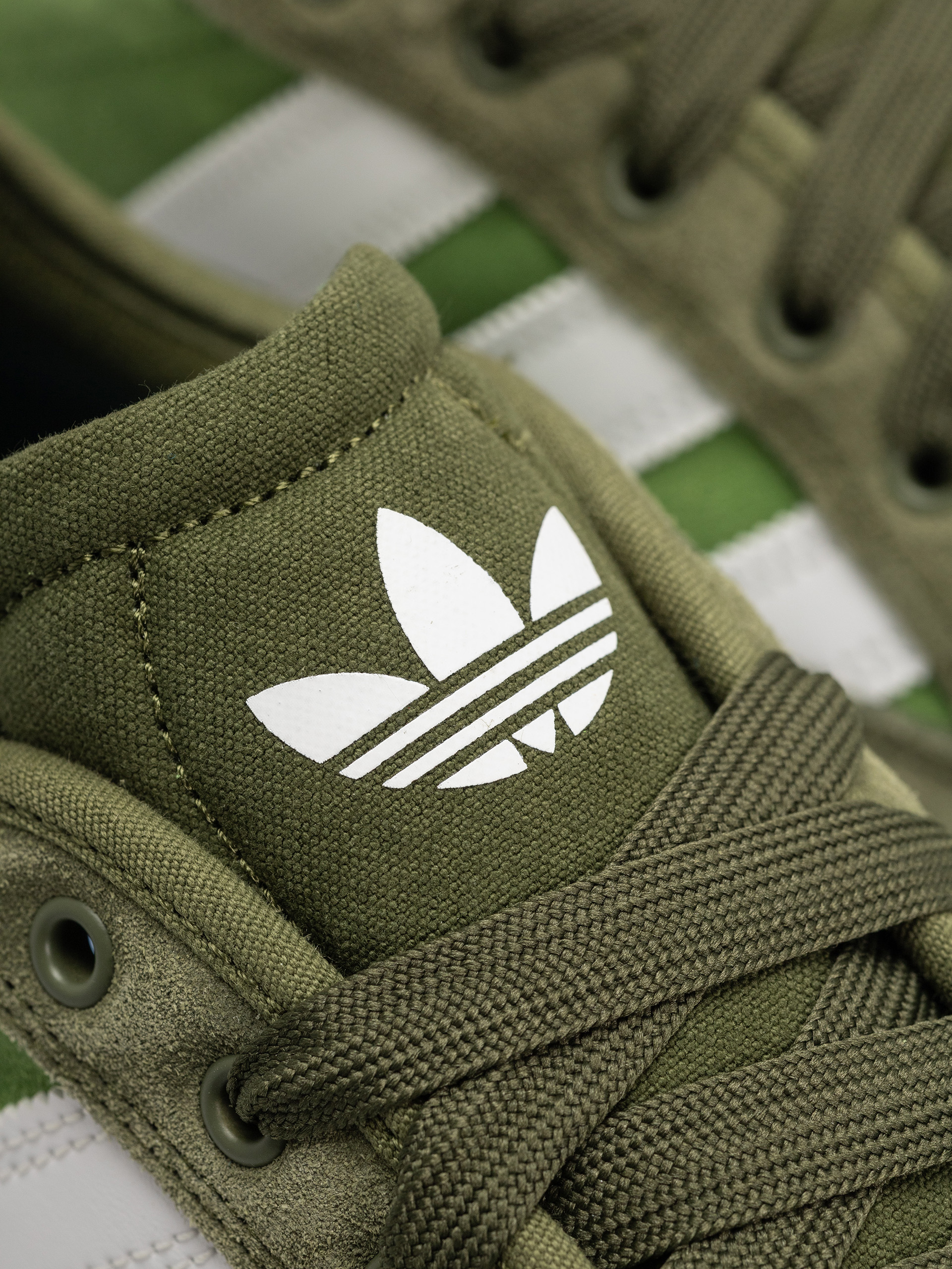 Pantofi adidas Court Tns Premiere (wilpin/cregrn/ftwwht)