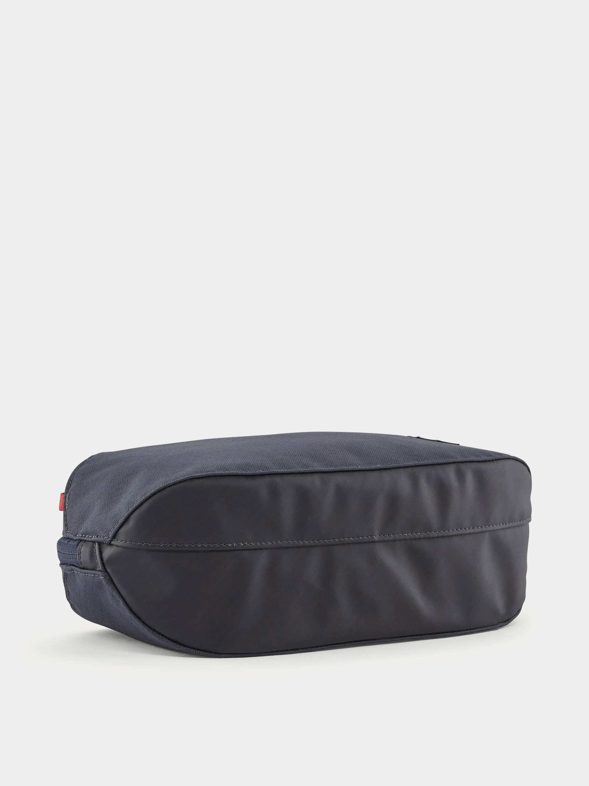 Geantă cosmetică Patagonia Black Hole Cube 3L (smolder blue w/amanita red)