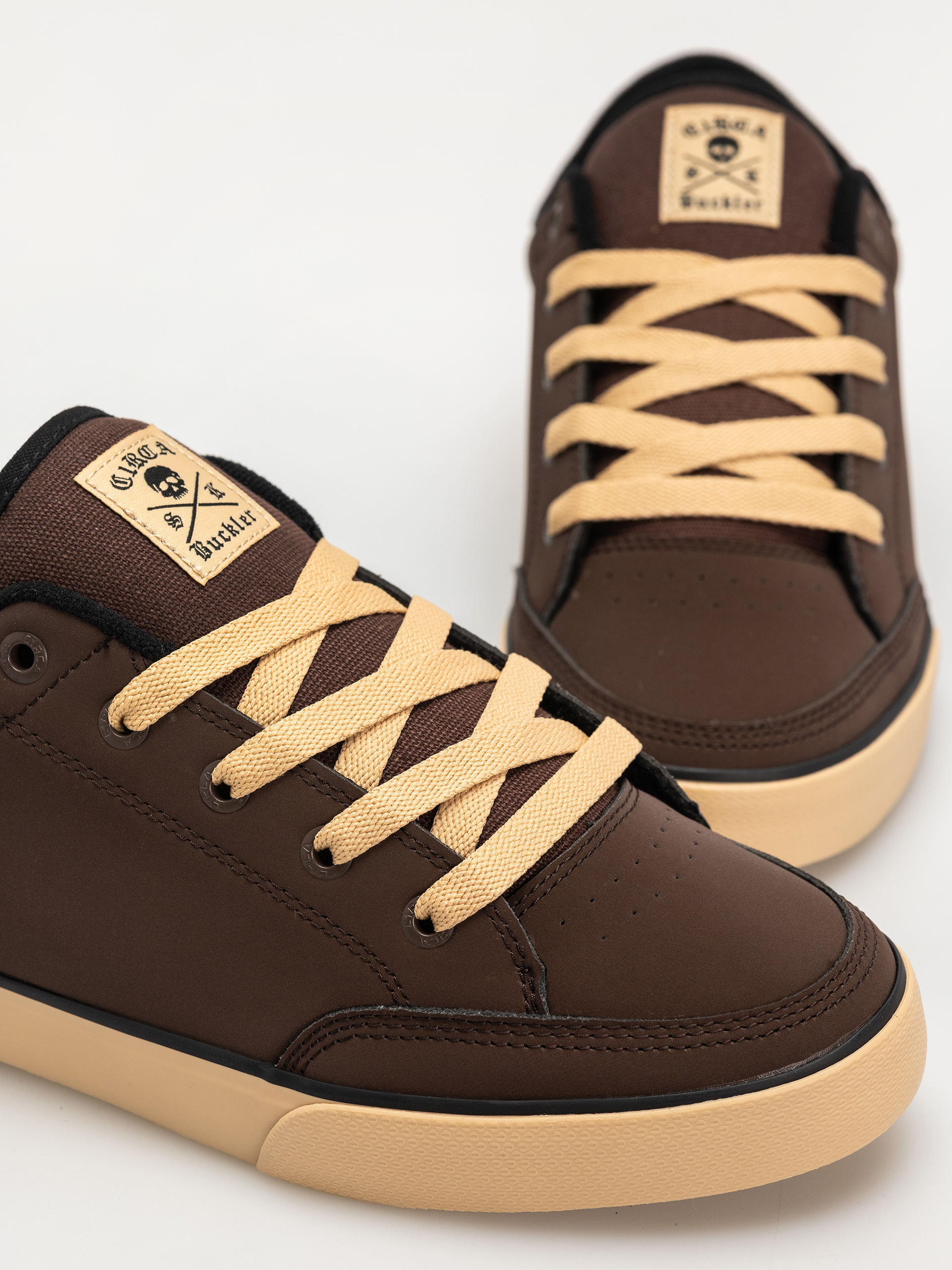 Pantofi Circa Buckler Sk (mustang/black/ivory)