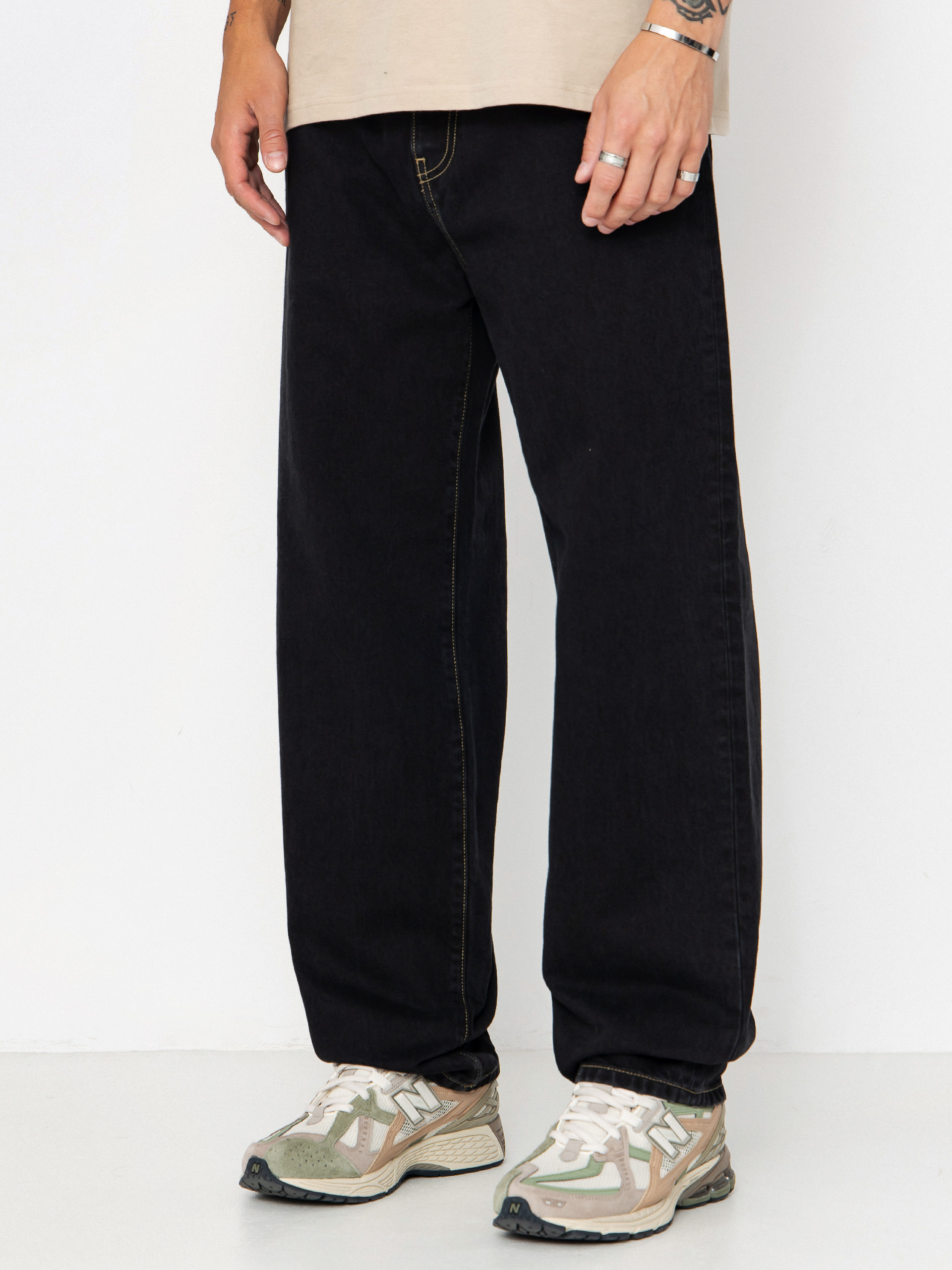 Pantaloni Carhartt WIP Aaron (black/stone washed)
