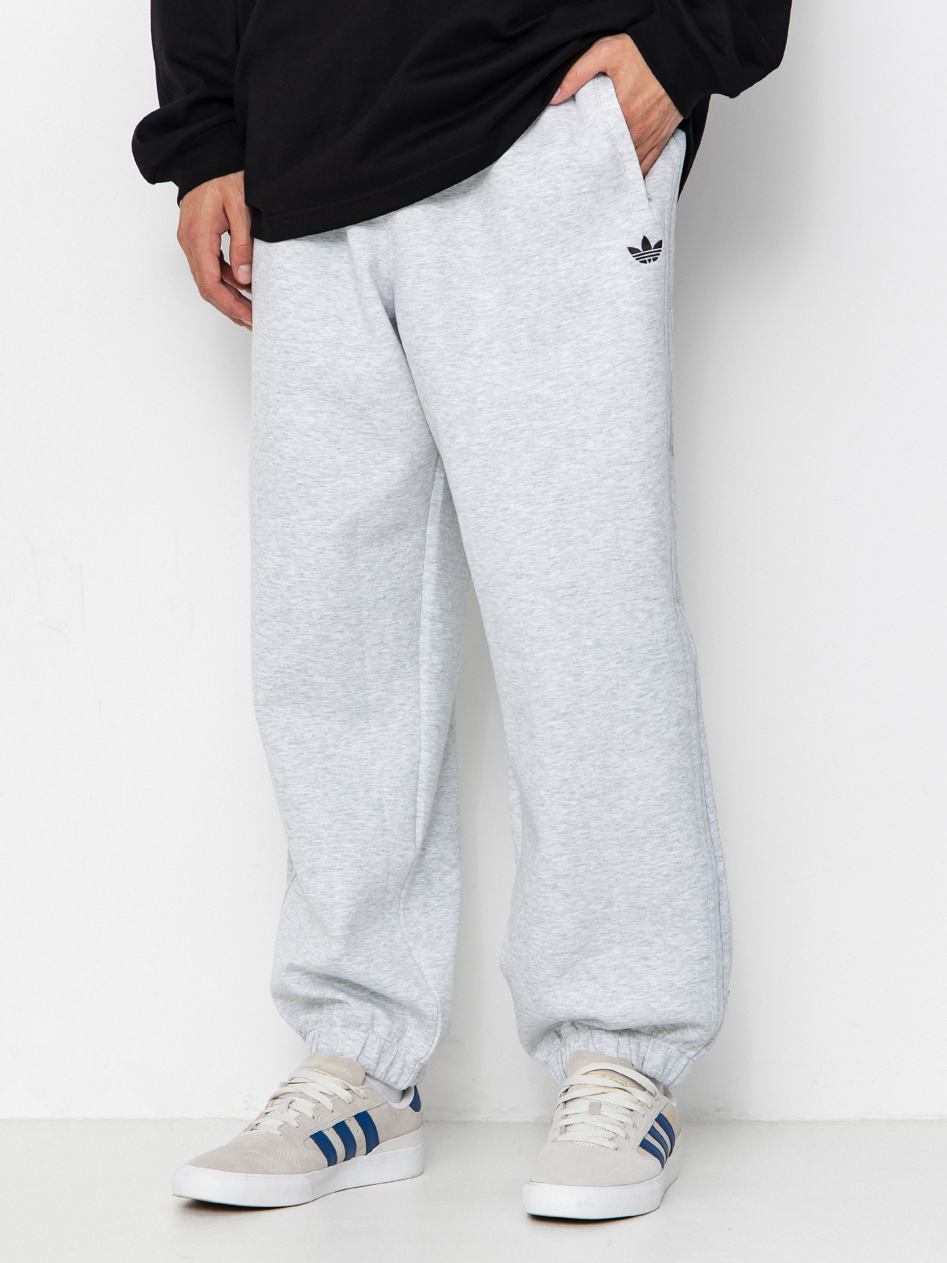 Pantaloni adidas Tech Fleece - gri (lgreyh/black)