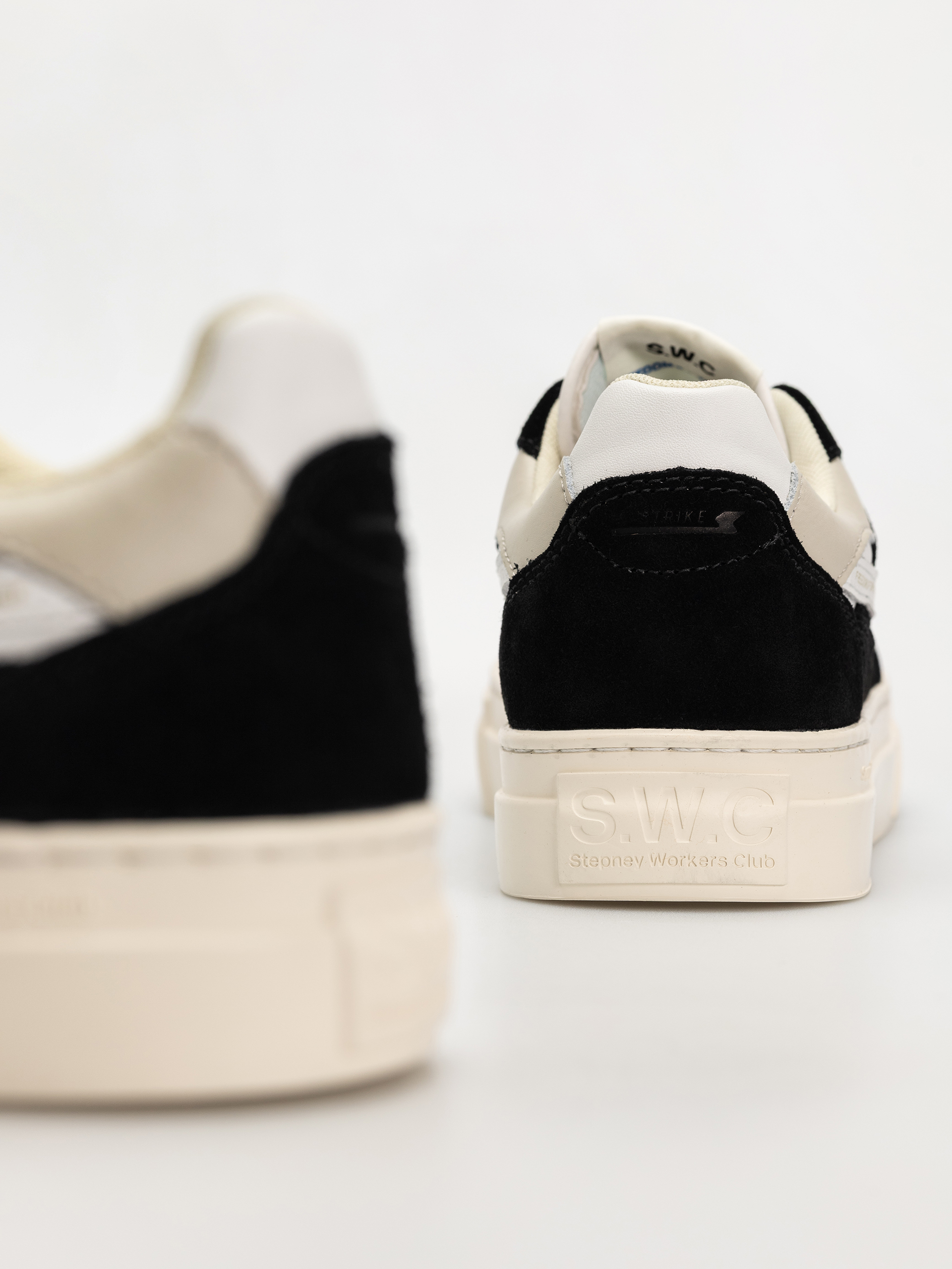 Pantofi Stepney Workers Club Pearl S-Strike (suede leather black white)