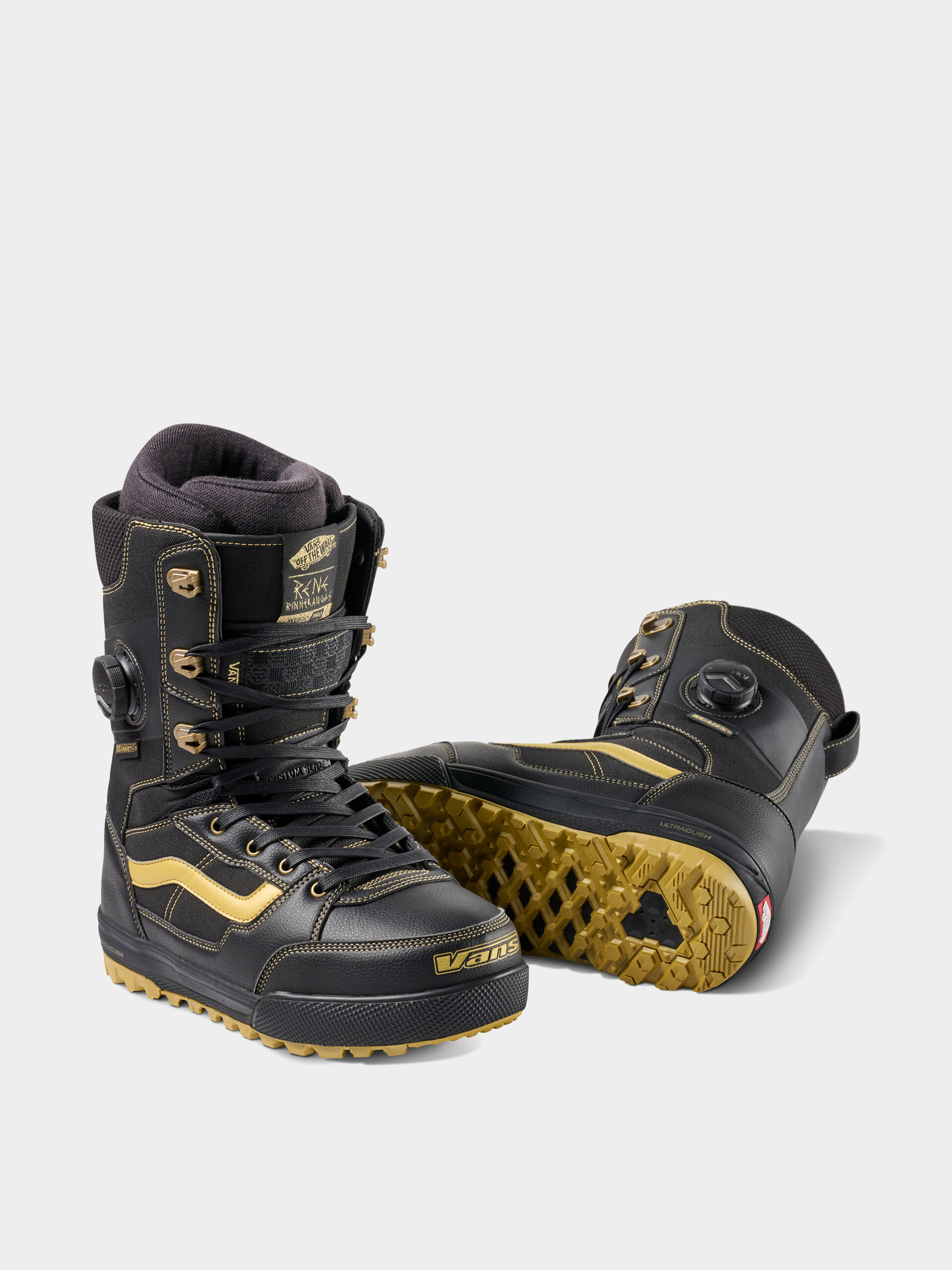 Pentru bărbați Încălțăminte pentru snowboard Vans Invado Pro (black/gold)