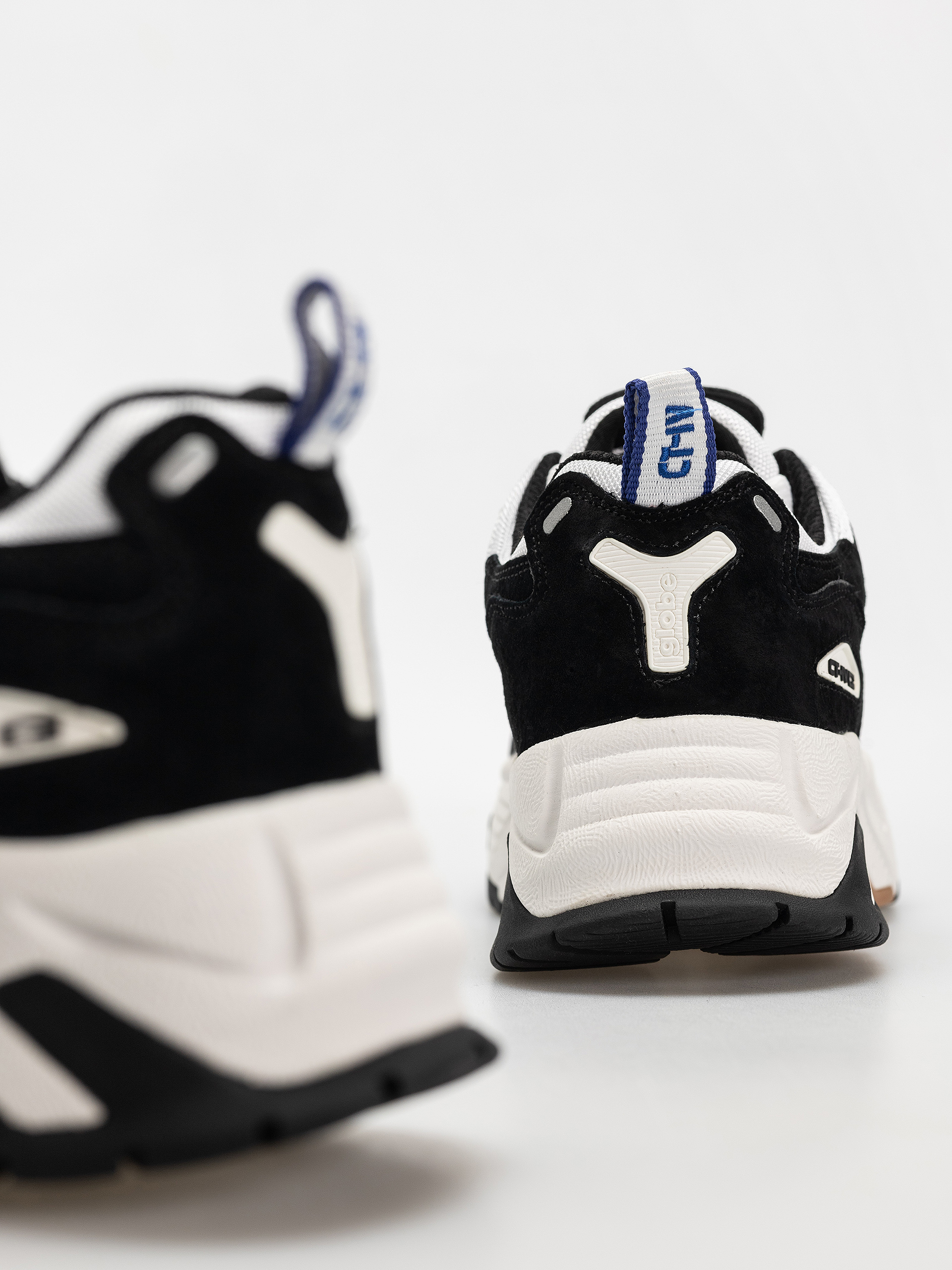 Pantofi Globe CT 4000 (black/white)