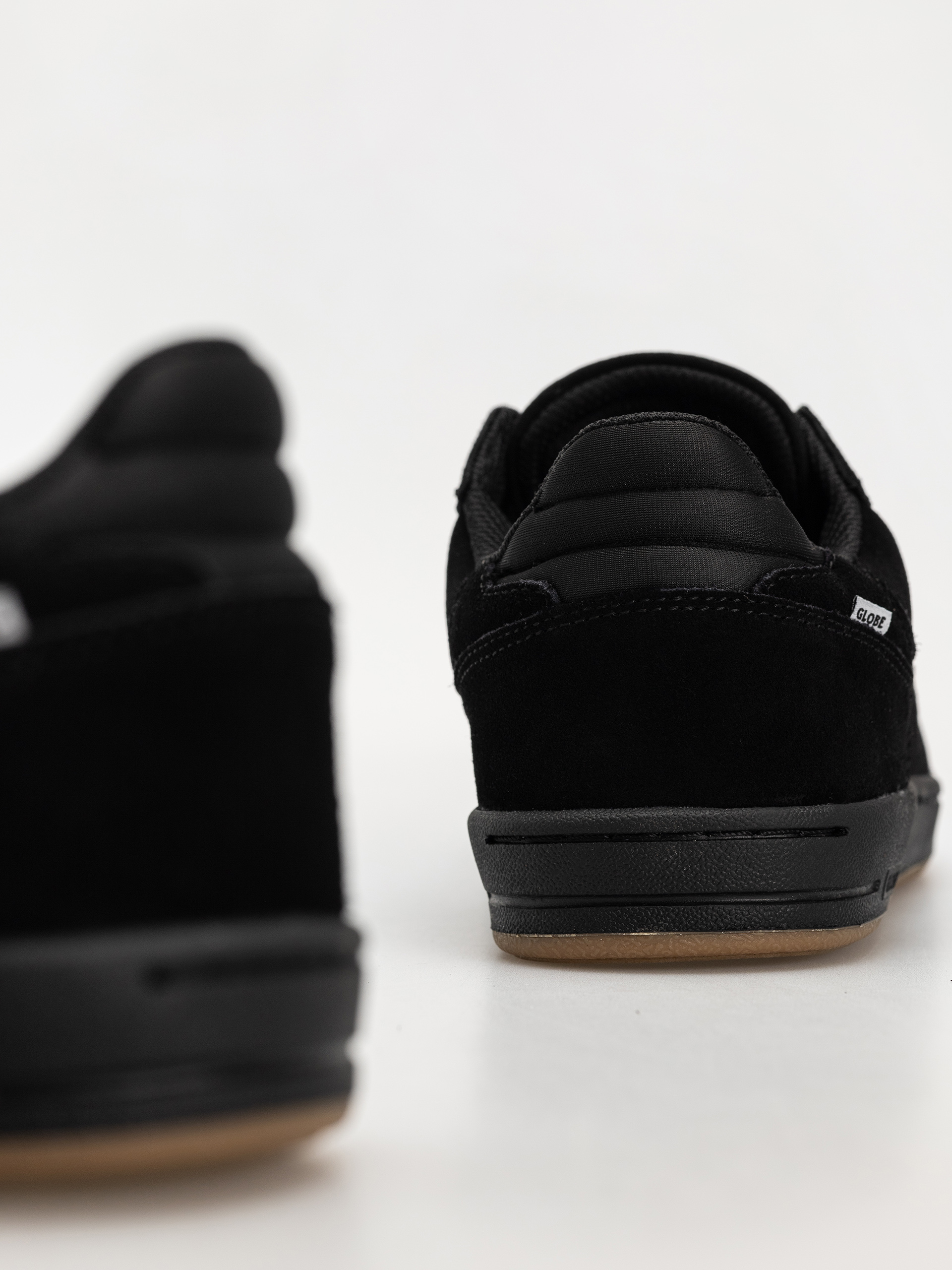 Pantofi Globe Holand (black suede)