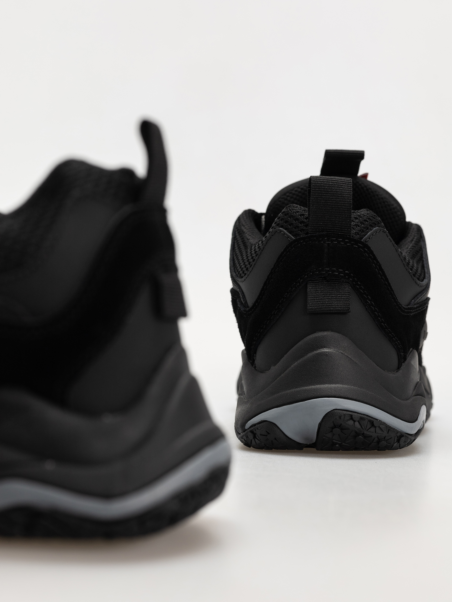 Pantofi Globe Option Evo (black/phantom)