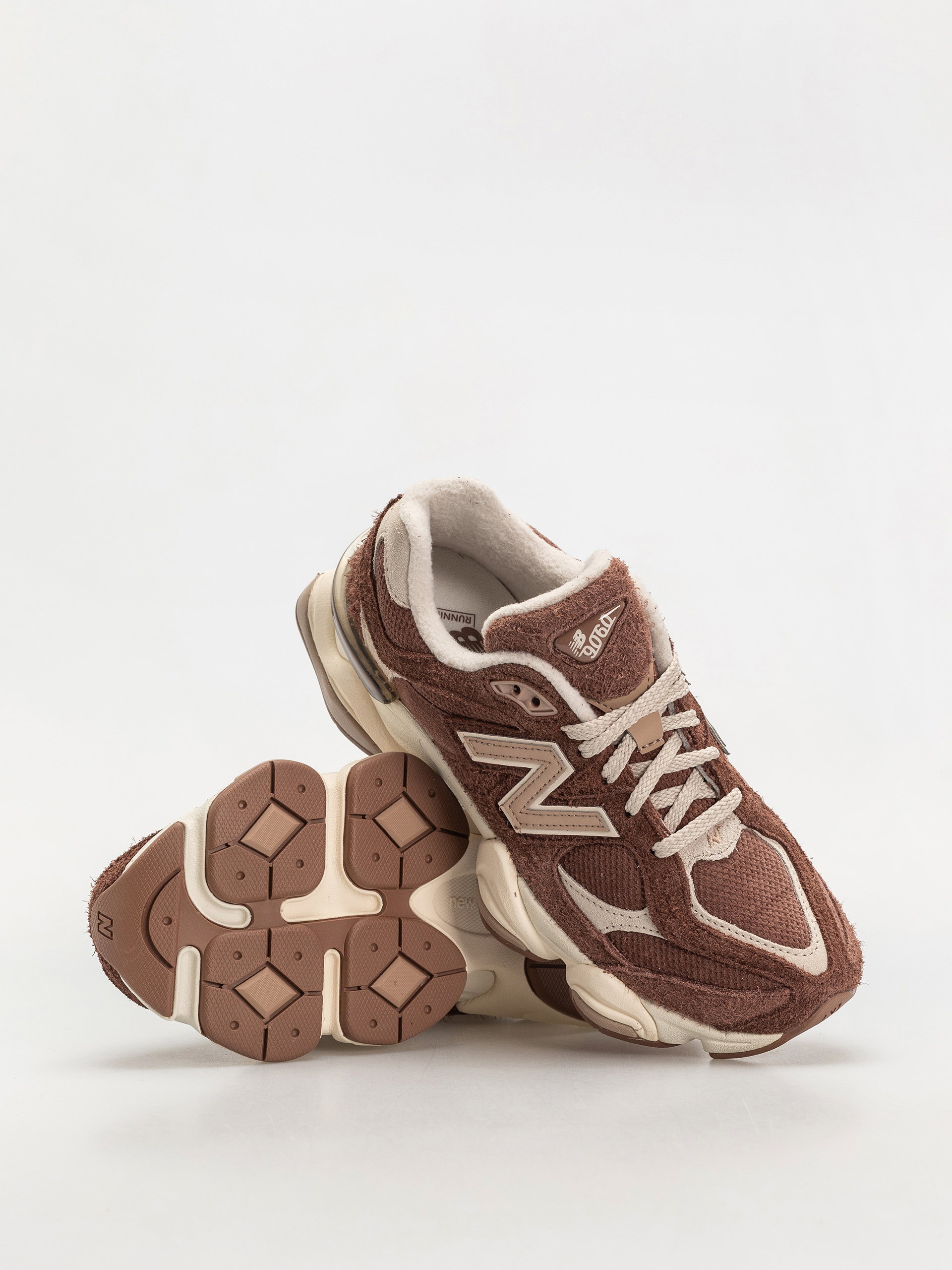 Pantofi New Balance 9060 - maro (rich oak)