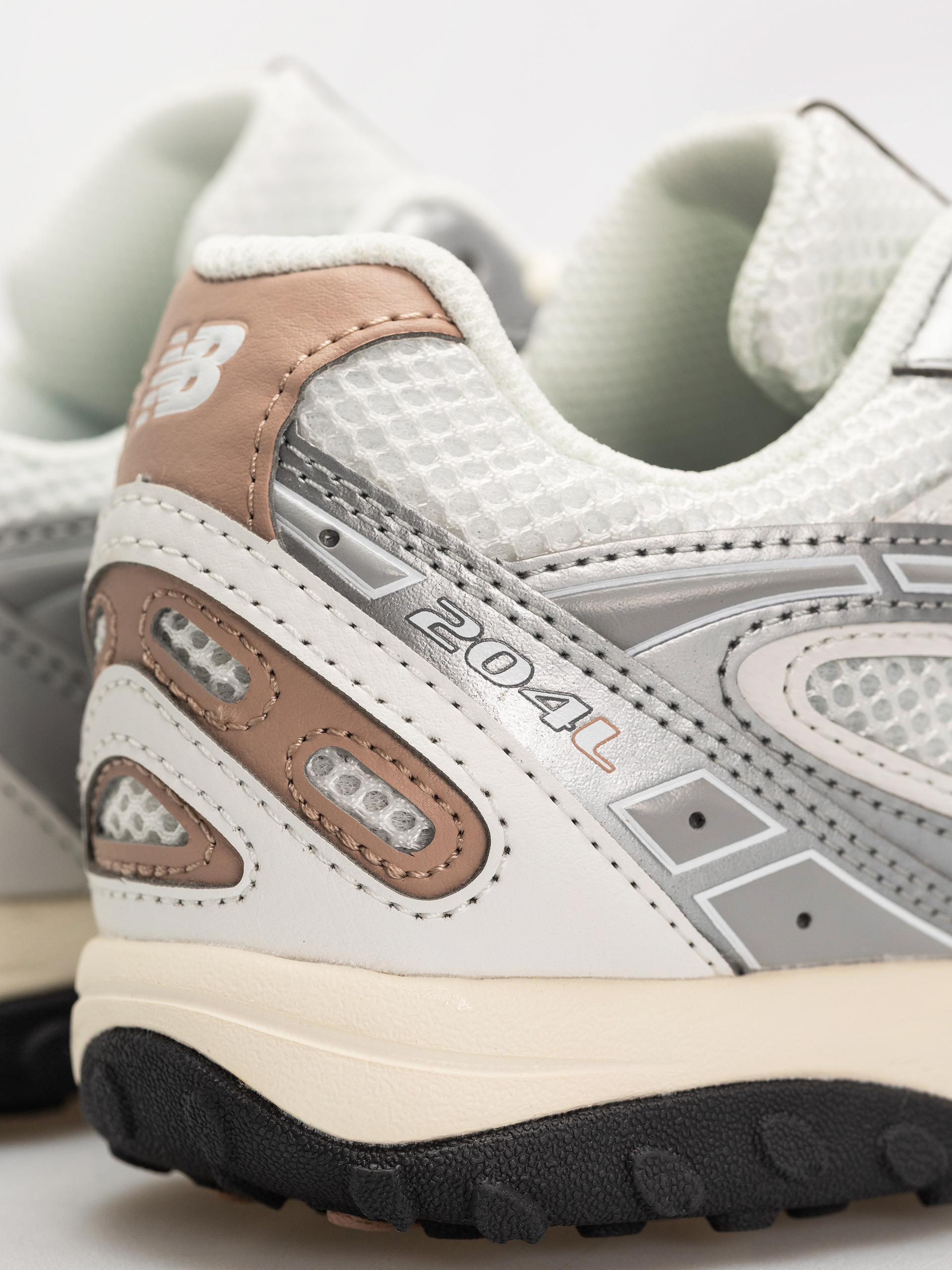 Pantofi New Balance 204 (silver metallic)