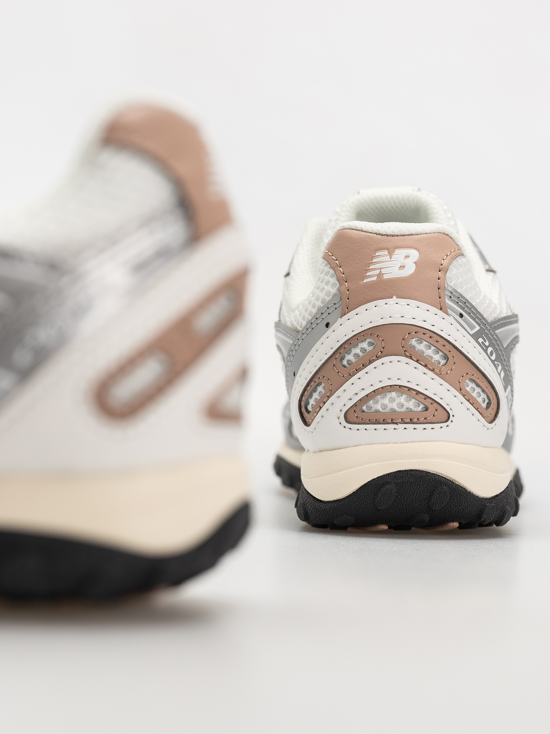 Pantofi New Balance 204 (silver metallic)