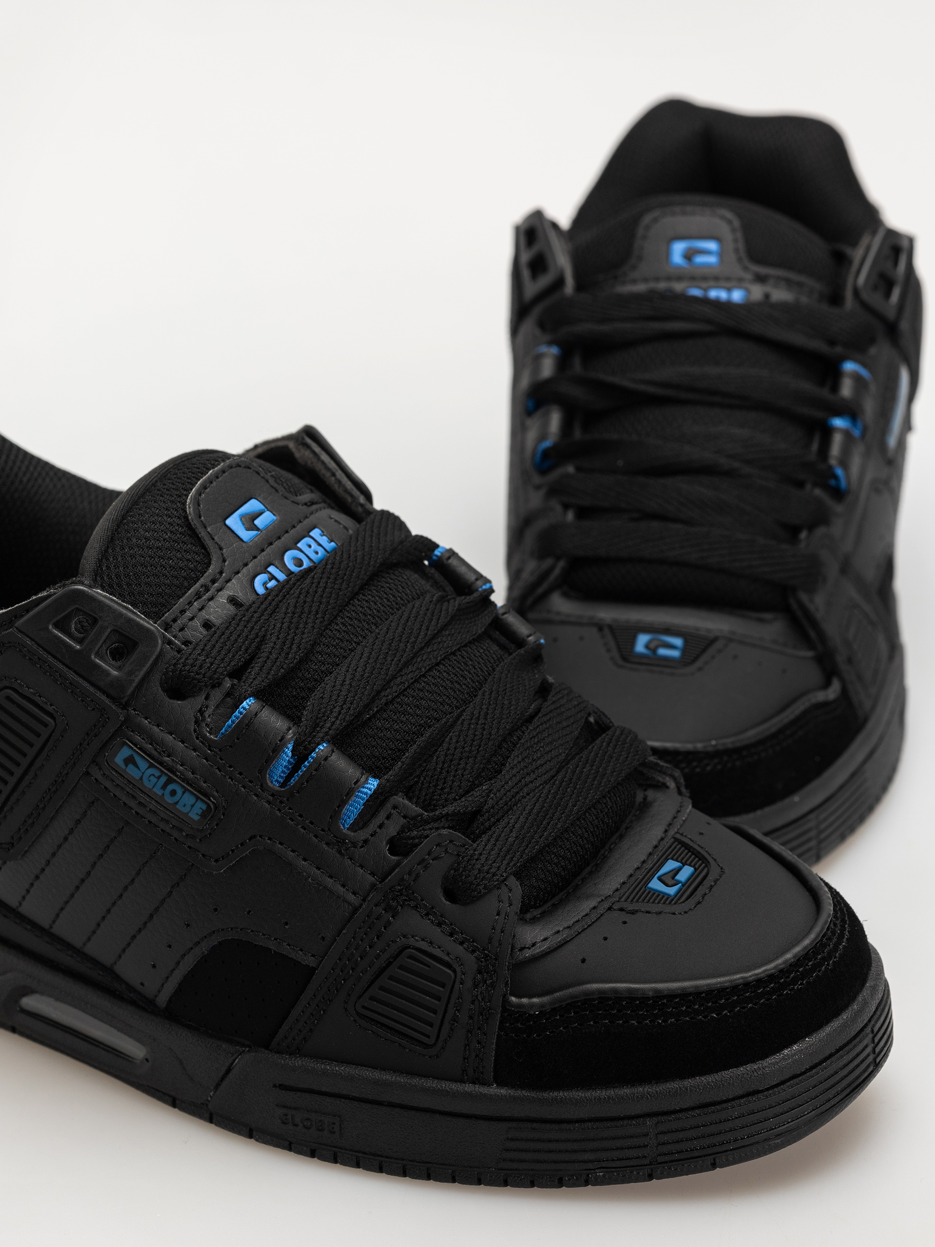 Pantofi Globe Sabre (onyx/blue)