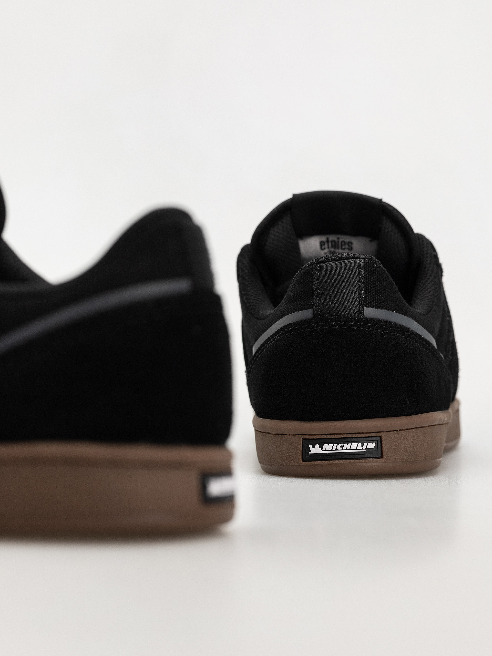 Pantofi Etnies Marana (black/gum/dark grey)