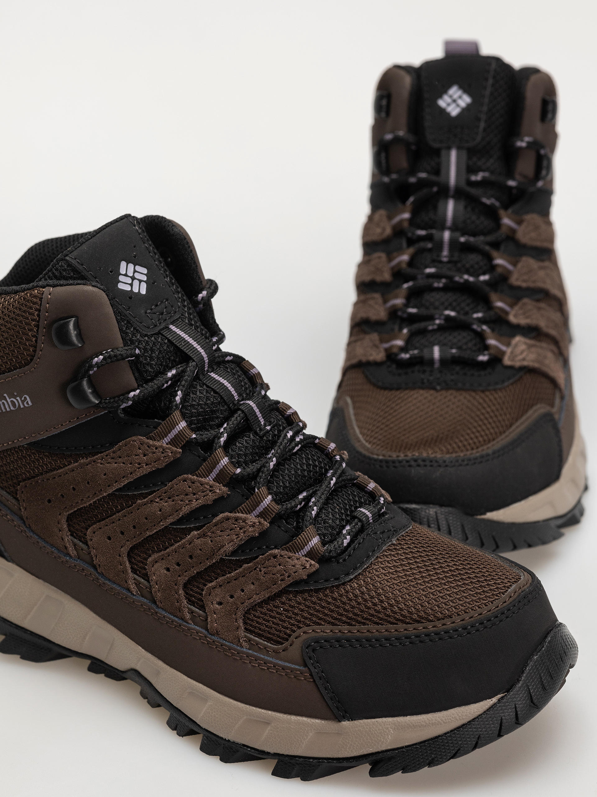 Pantofi Columbia Strata Trail Mid WP Wmn (cordovan/granite purple)