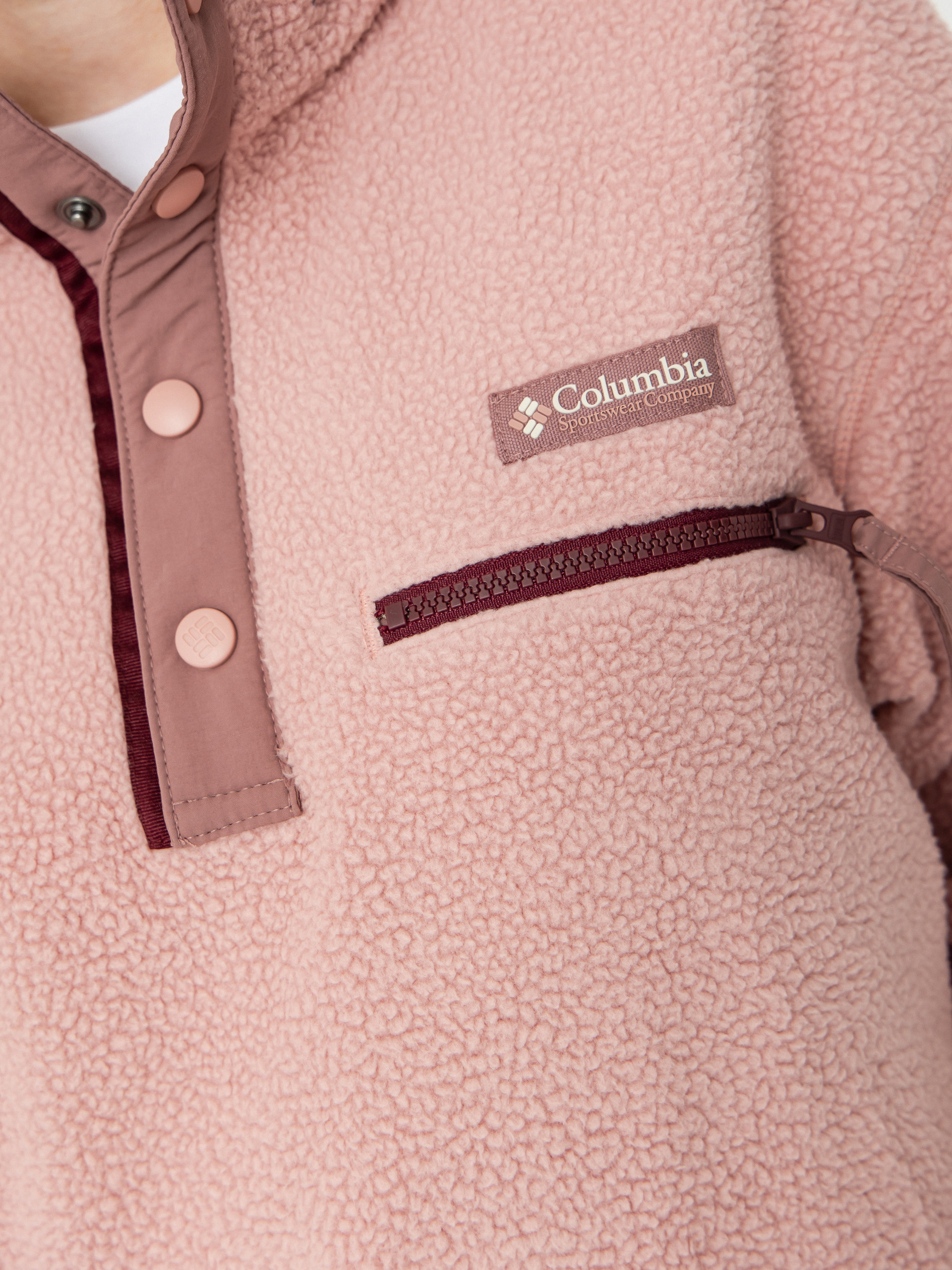 Pentru femei Hanorac din fleece Columbia Helvetia II Cropped Half Snap (eraser pink/fig/rich wine)