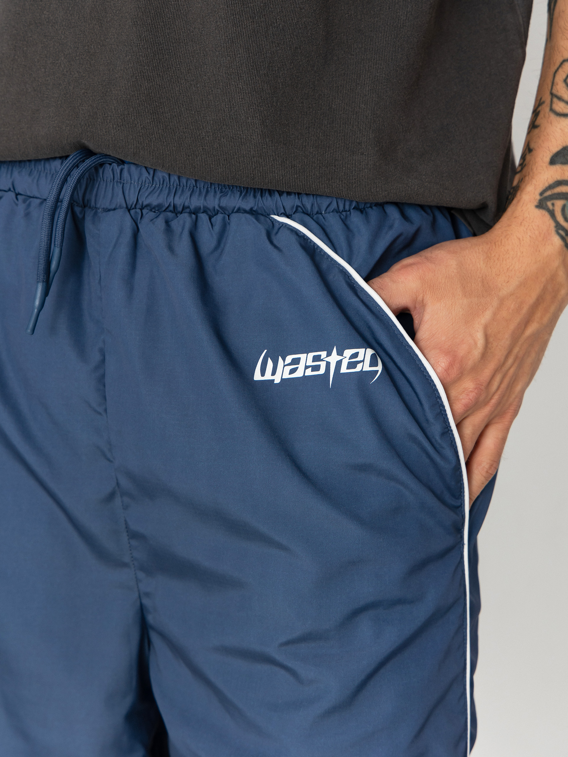 Pantaloni Wasted Paris Spine Track (ash blue)