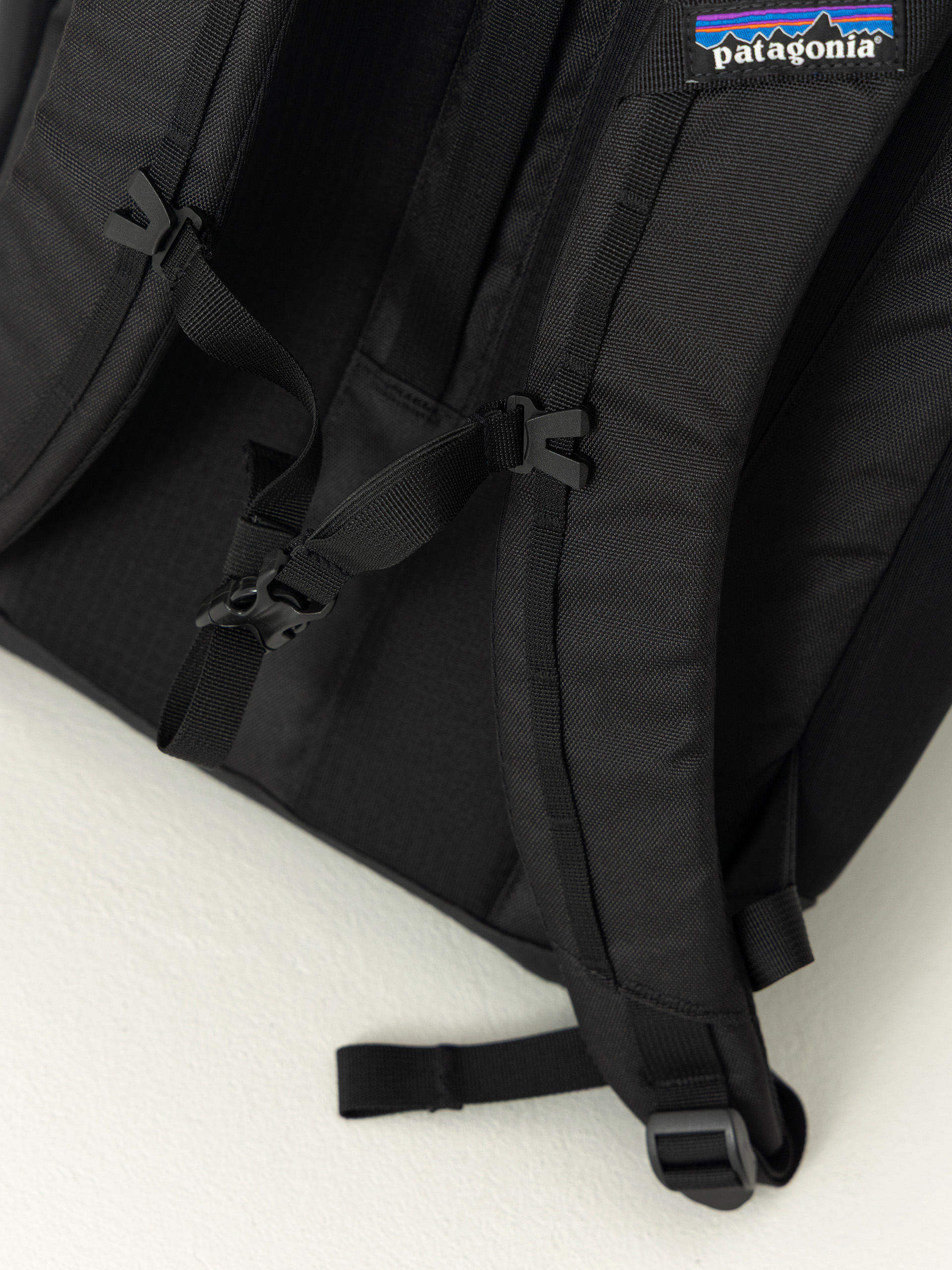 Rucsac Patagonia Black Hole Pack 25L (black w/black)