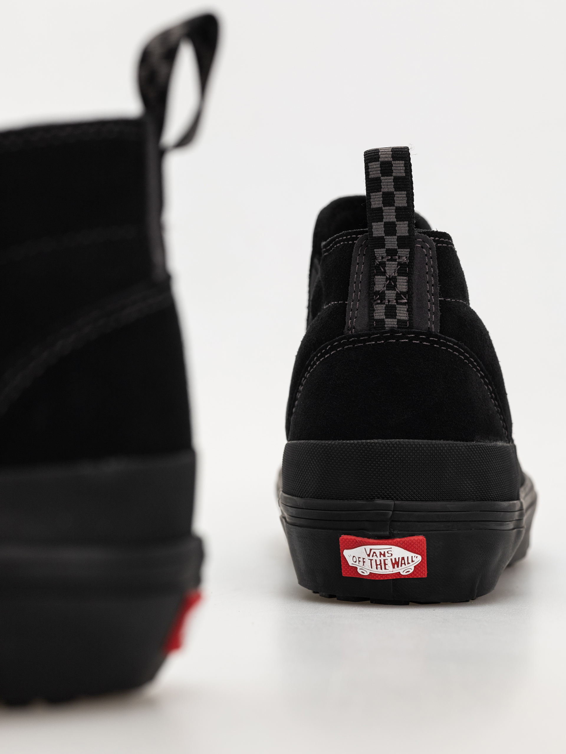 Pantofi Vans Mte Mid Slip Insulated (black)
